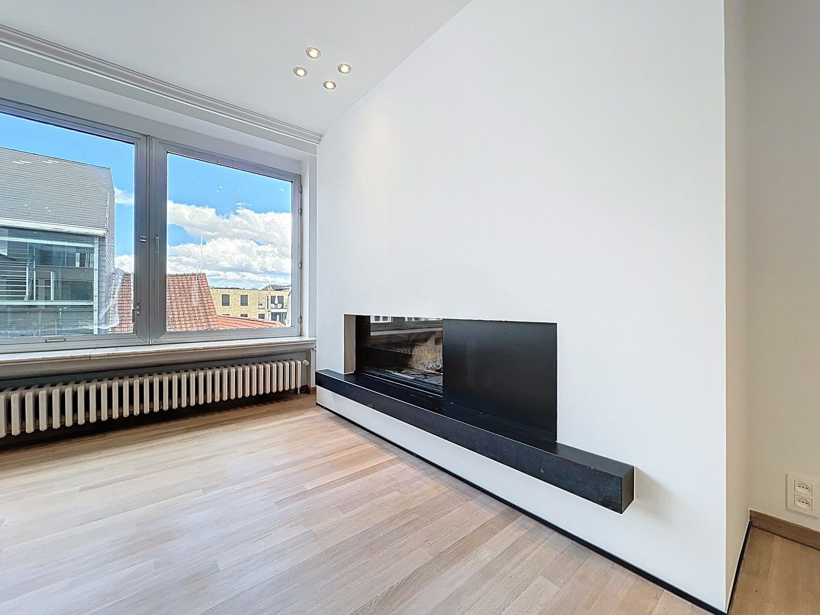 Rustig gelegen LICHTRIJK 3 SLPK appartement (157m²) nabij centrum en station Roeselare. foto 5