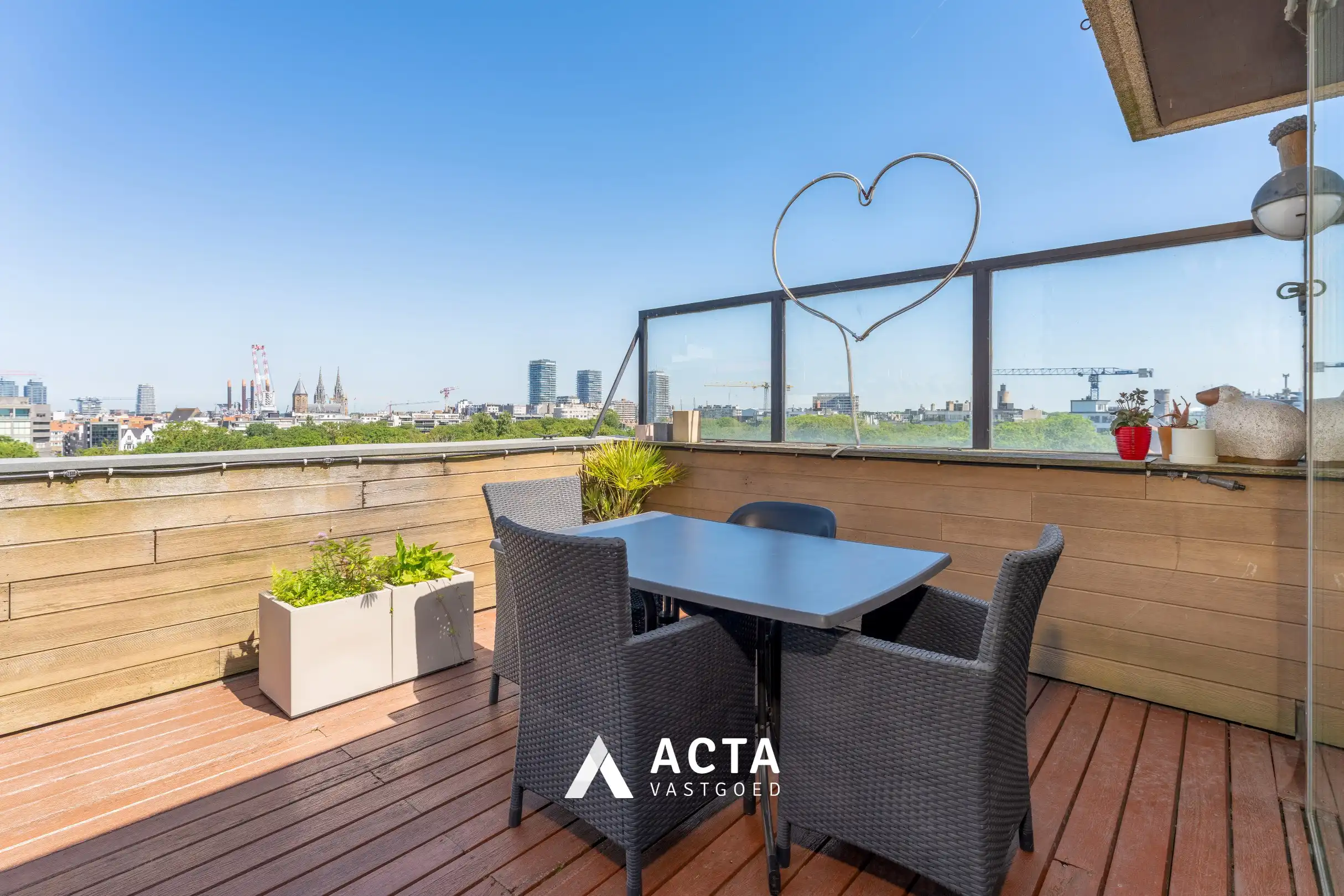 Luxueus dakappartement met 3 slaapkamers en panoramische terrassen in hartje Oostende foto 14