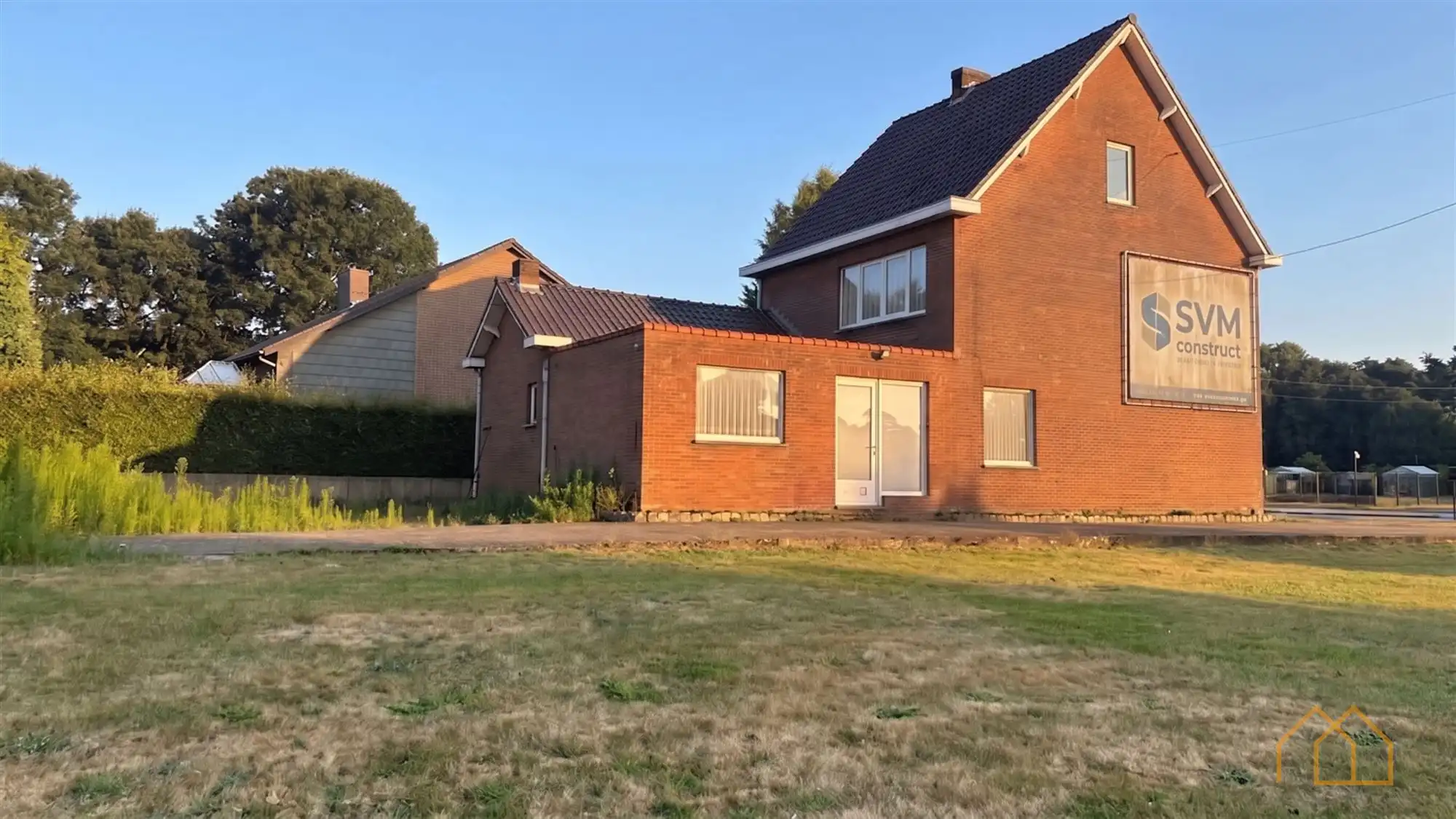 Vrijstaande woning met 3 slk en tuin foto 23