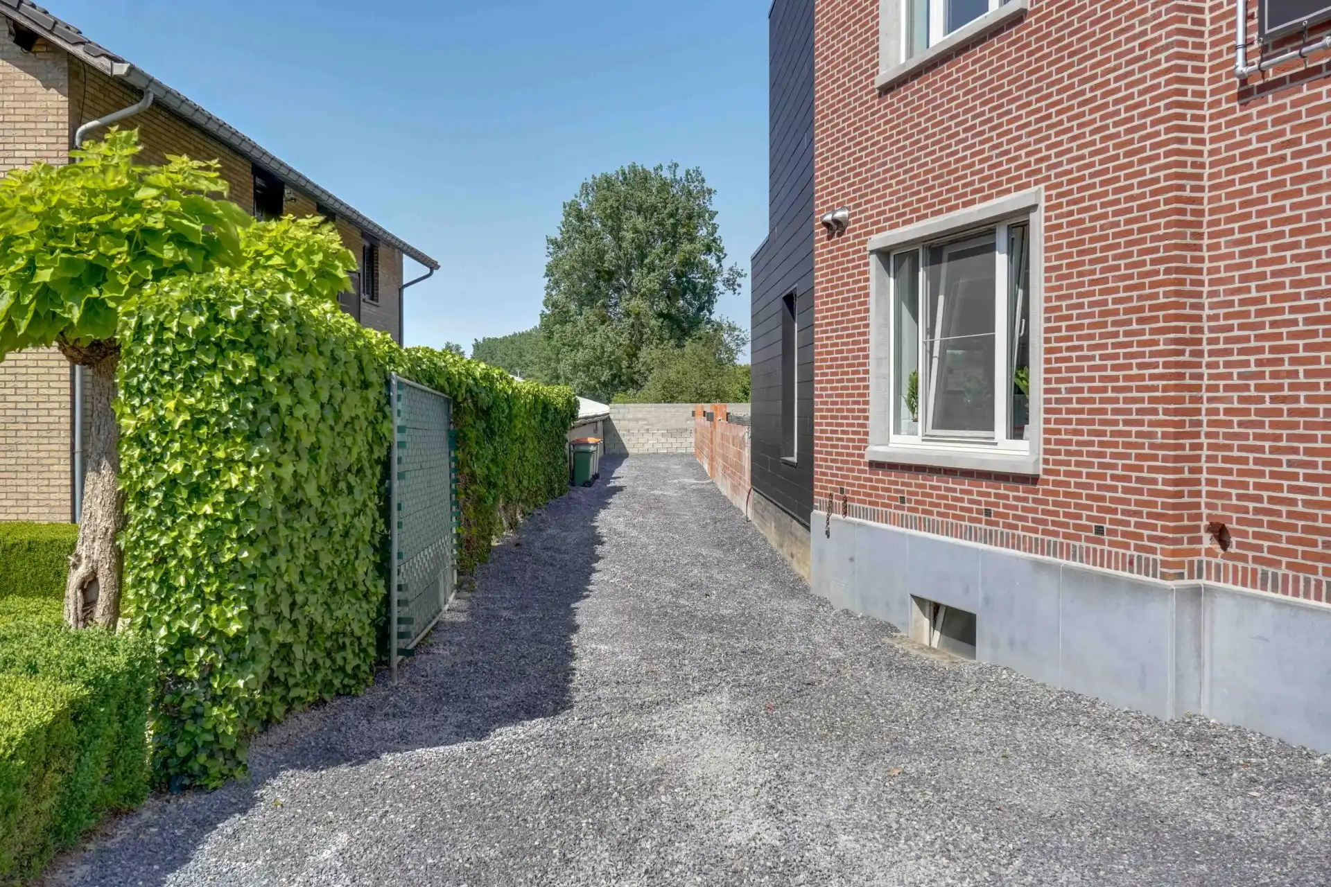 Instapklare, ruime woning met vier slaapkamers foto 24