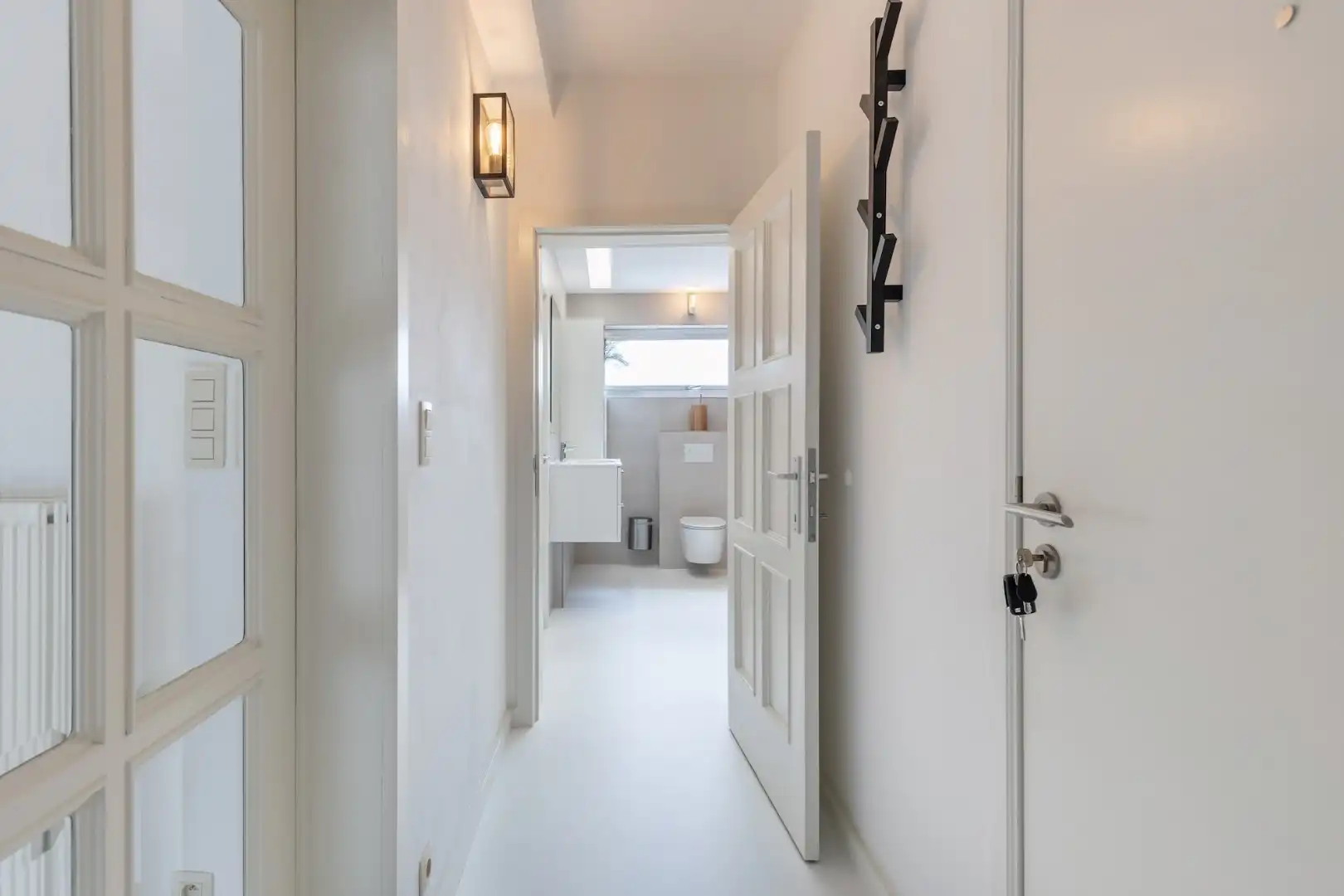 Modern en comfortabel gerenoveerd appartement op de eerste verdieping in het centrum van Neeroeteren foto 4