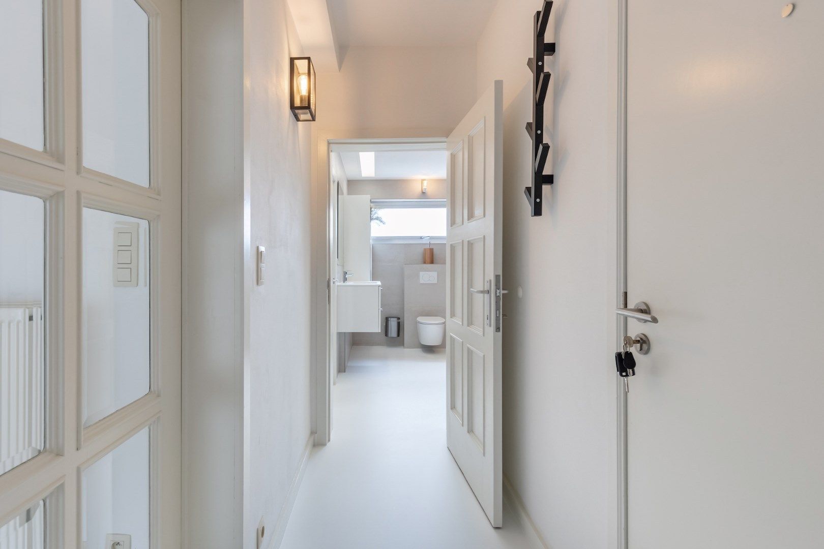 Modern en comfortabel gerenoveerd appartement op de eerste verdieping in het centrum van Neeroeteren foto 4