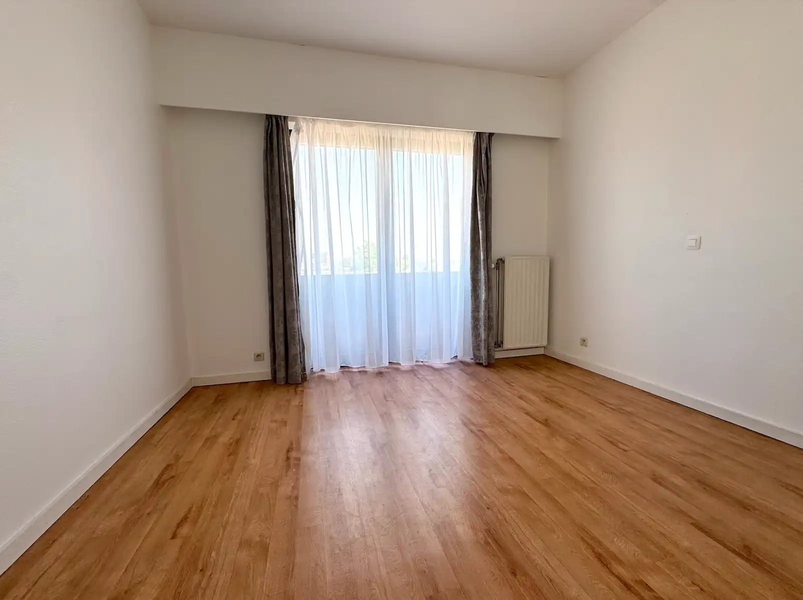 Instapklaar appartement met 2 slaapkamers én garage! foto 14