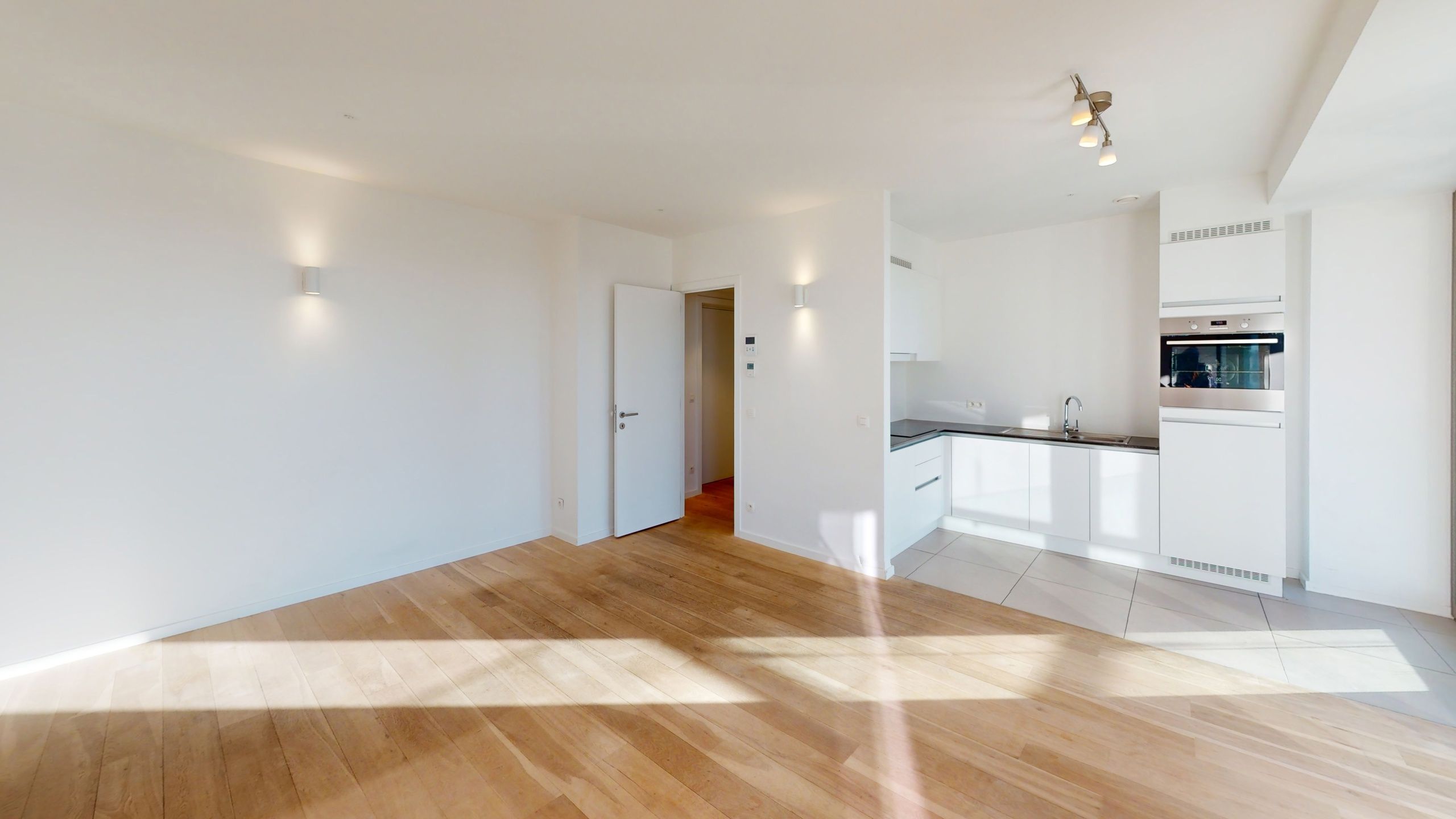 ANTWERPEN-ZUID. Appartement met zicht op de Schelde. foto 2