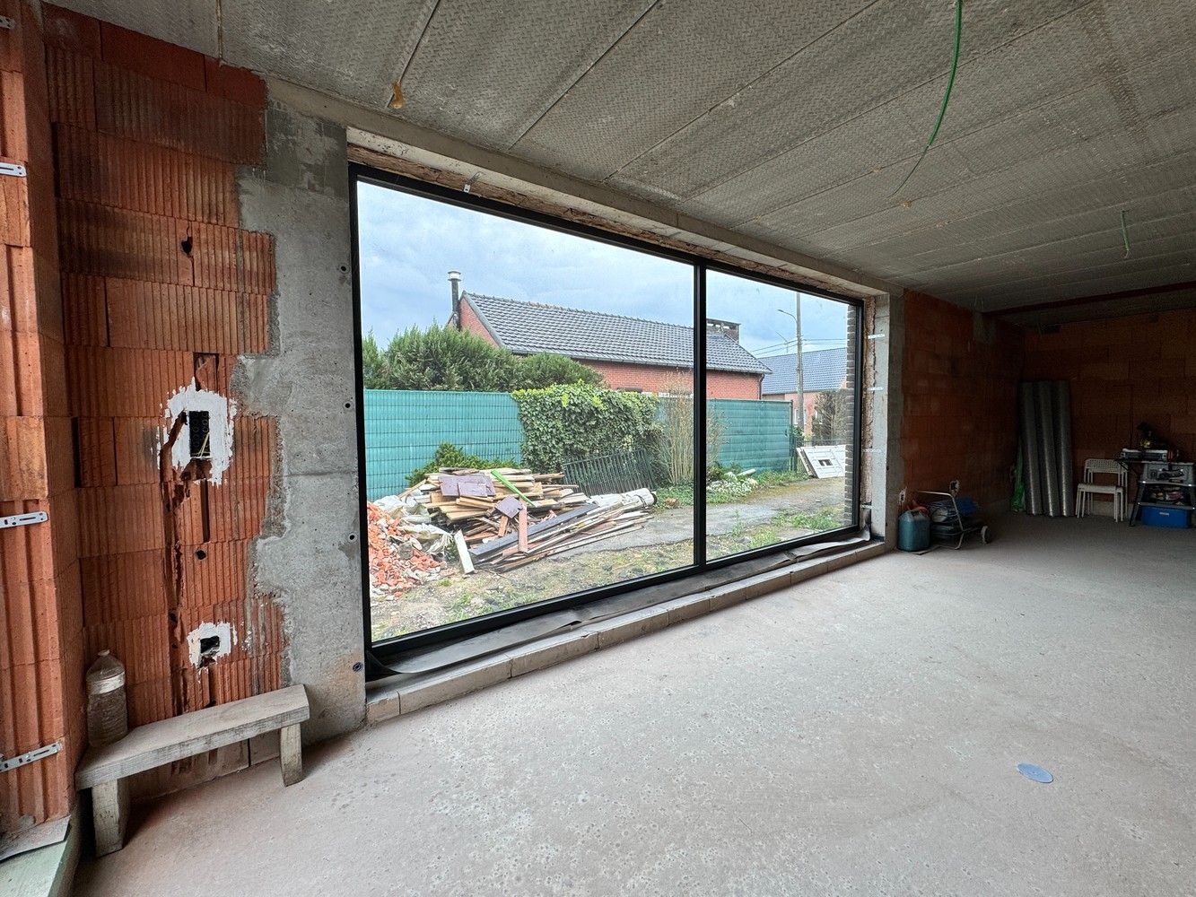 🏡  Casco woning met bijbouw op royaal perceel van 15a foto 5
