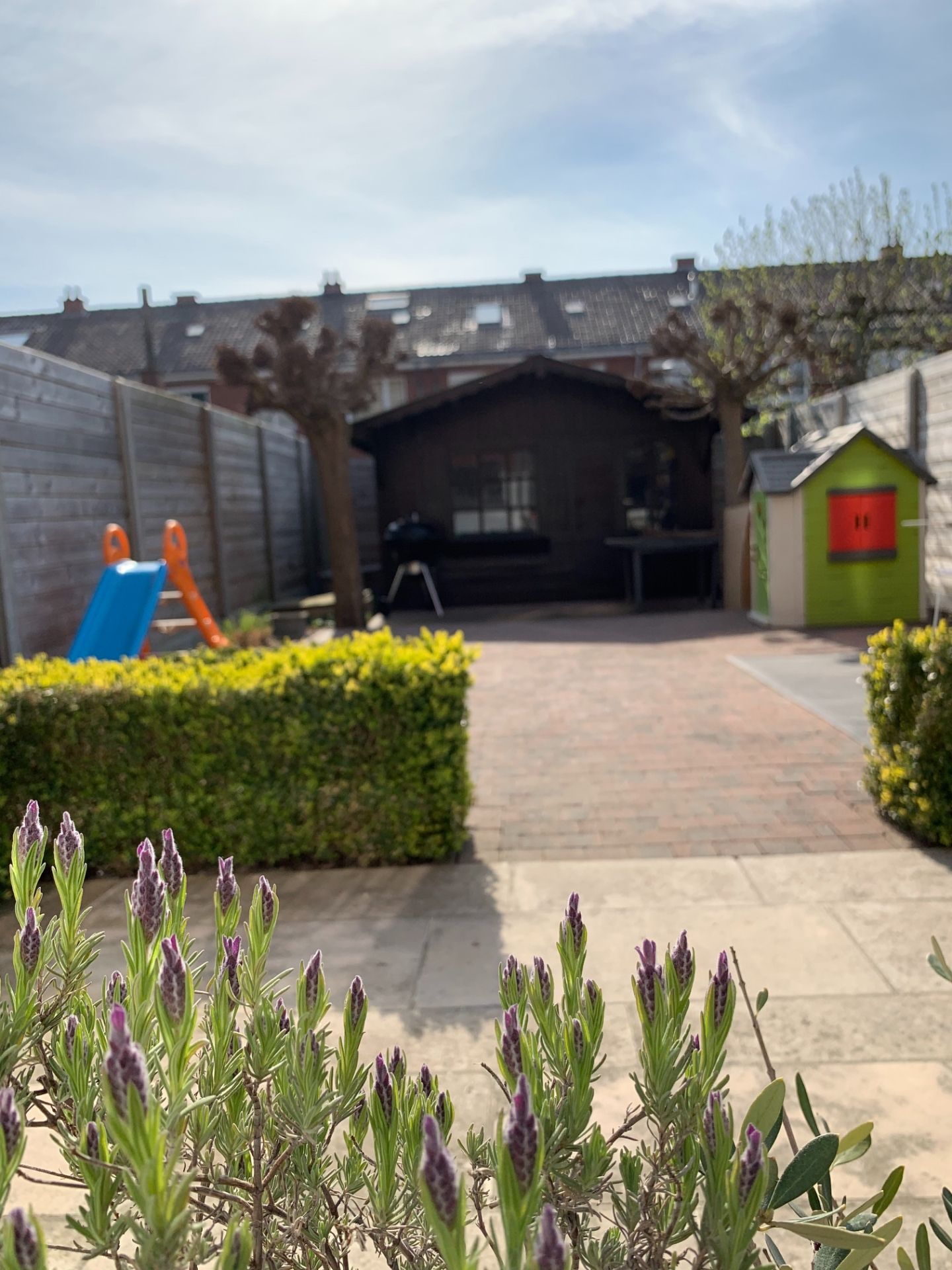 Mooie bel-etagewoning in rustige buurt met 3 slpks., tuin en ruime garage foto 17
