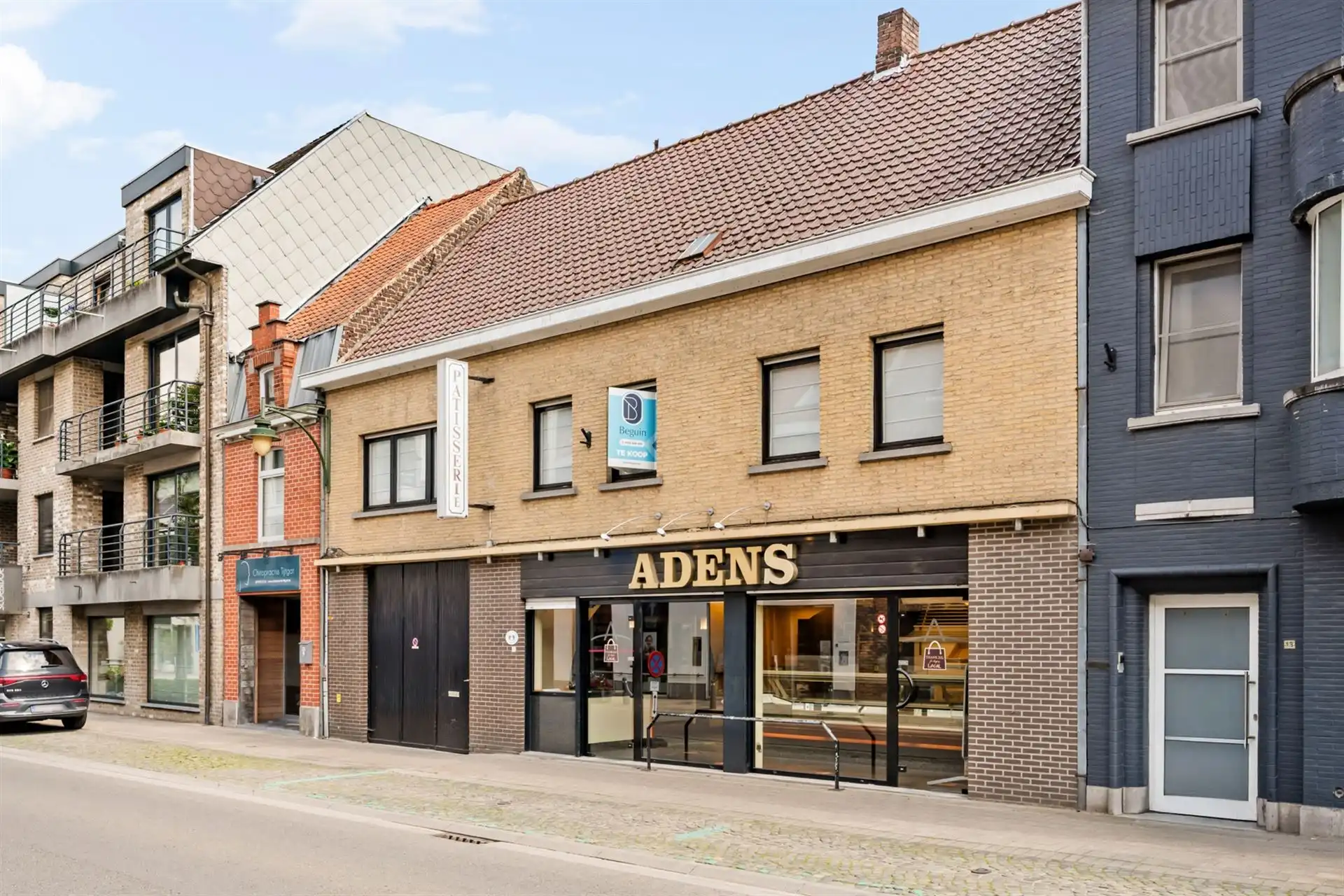 Handelspand met aparte woonst op een toplocatie in Deerlijk! foto 2