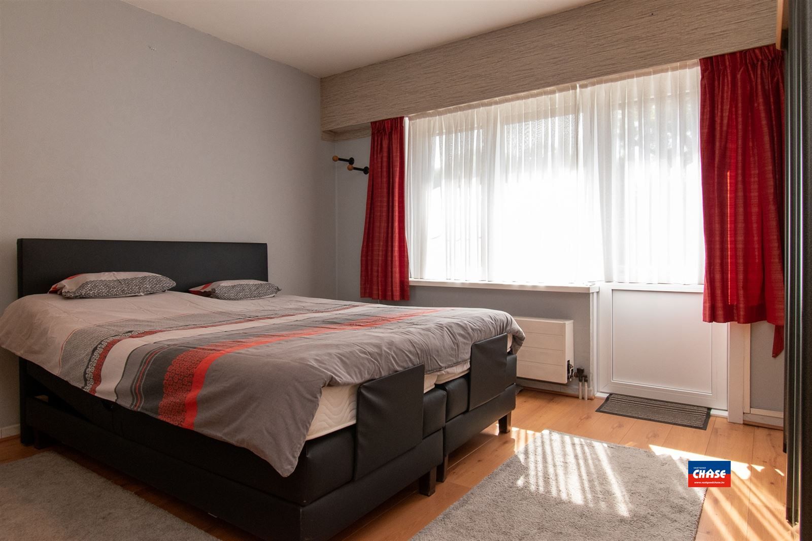Gelijkvloersappartement met 2 slaapkamers, groot terras en autostaanplaats foto 10