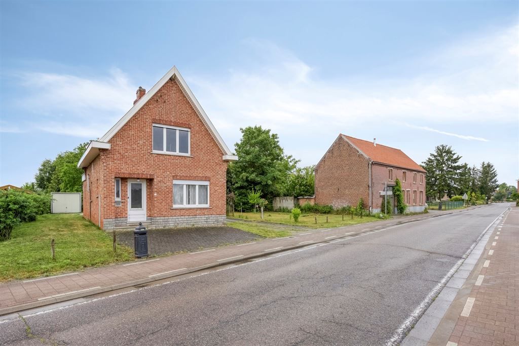 Te renoveren woning met grote tuin op 23a 70ca in Winksele foto 2