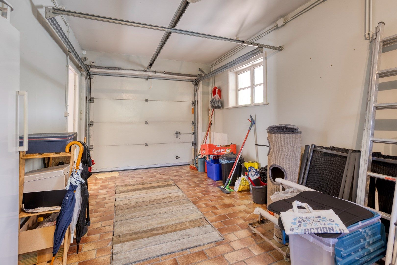 Ruime gezinswoning met 5 slpks op een zonnig perceel van 980 m² !  foto 23