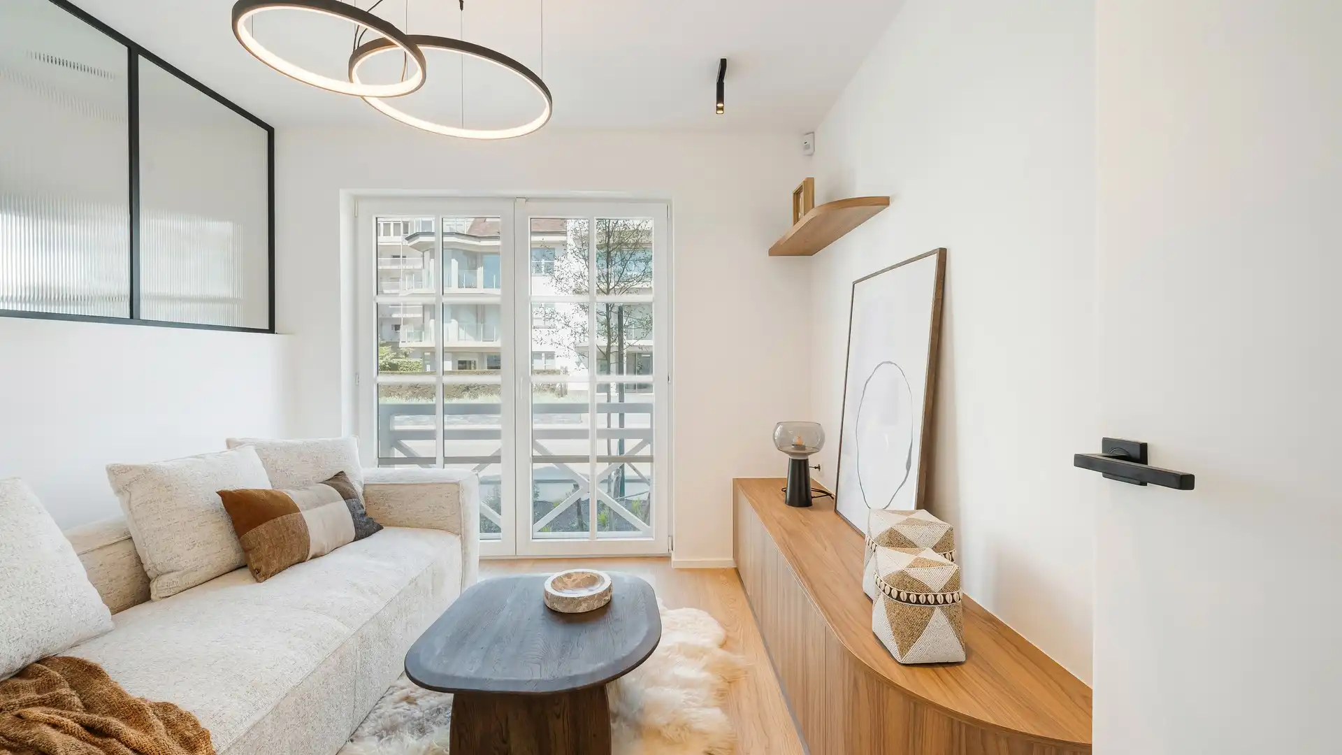 Exclusief gerenoveerde villa op een absolute toplocatie foto 15