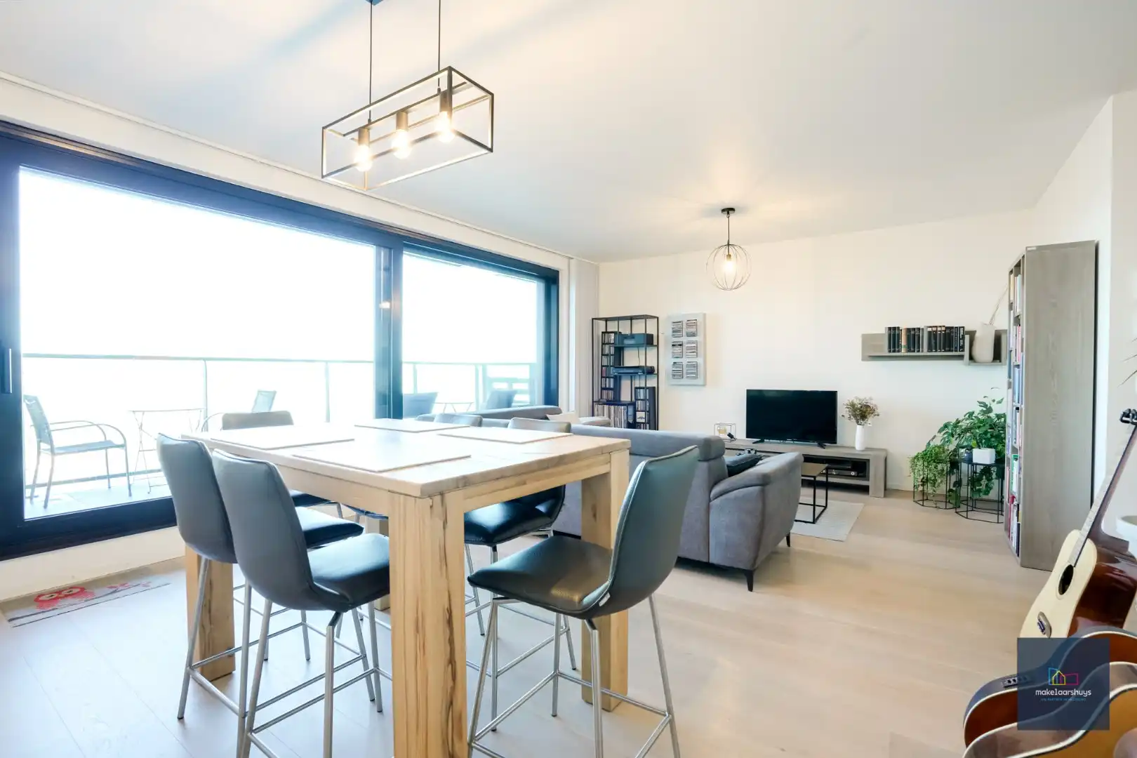 Schitterend 2-slp.app met 2 terrassen, garage en kelder foto 5