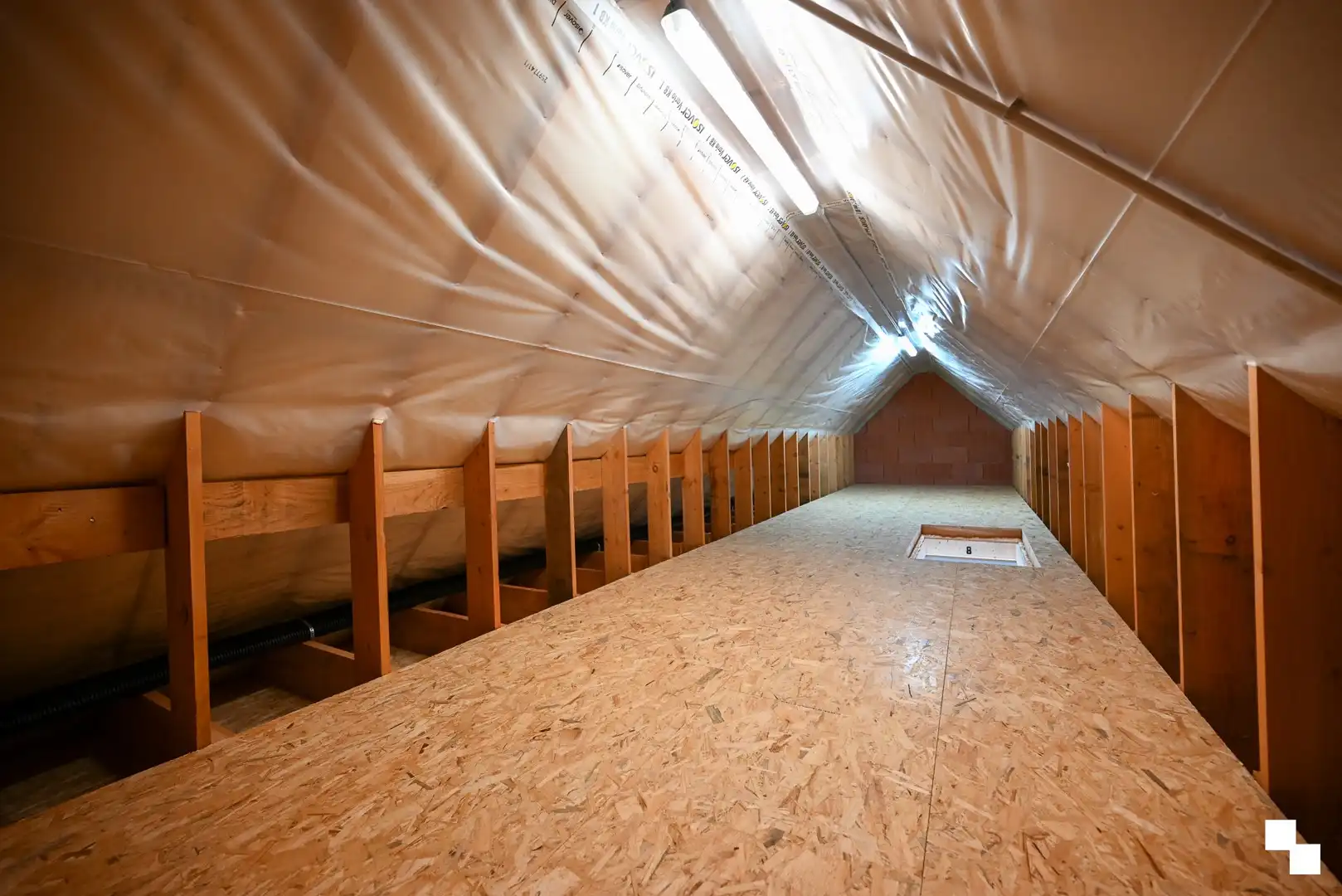 Uitzonderlijk ruime nieuwbouwwoning te Izegem foto 21