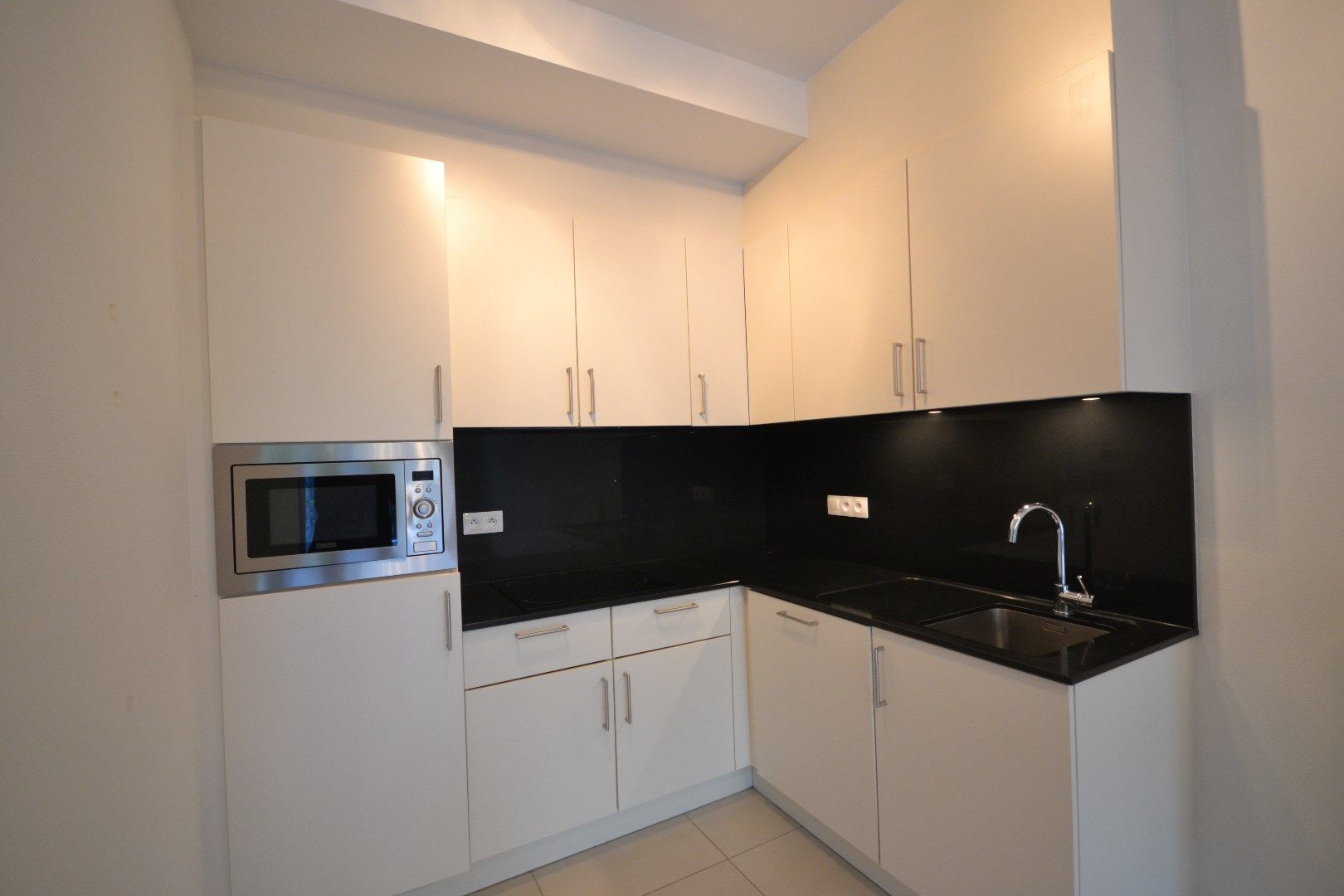 Stijlvolle assistentiewoning te koop met 1 slaapkamer te Koksijde. Super aanbod! foto 4