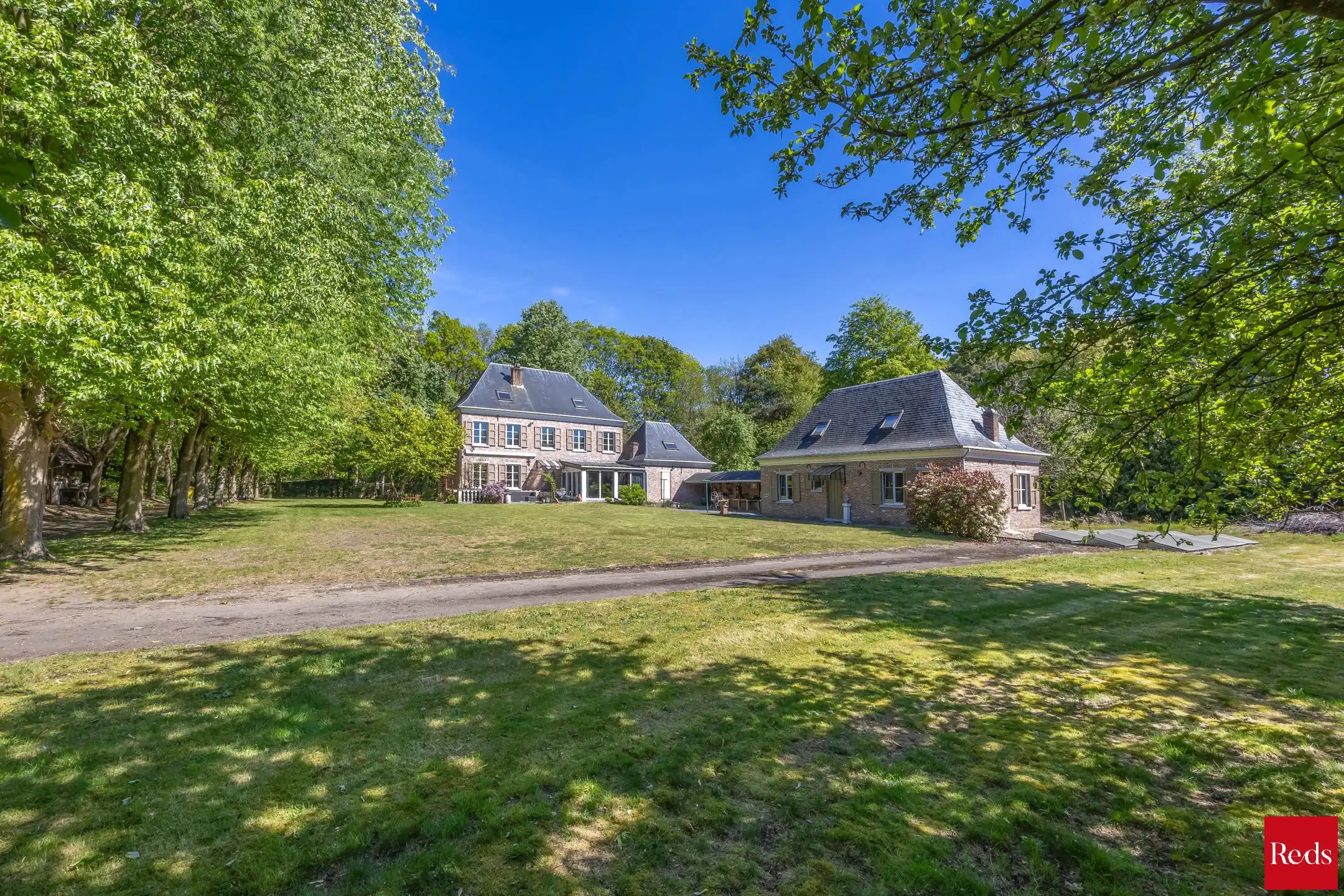Karaktervolle villa op ruim perceel foto 16