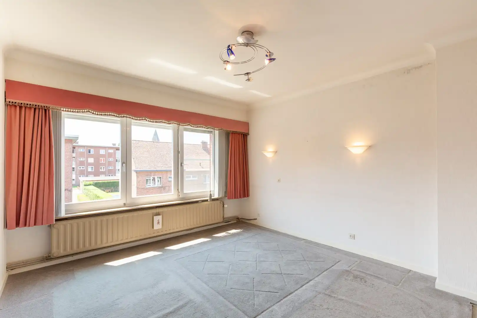 Zeer lichtrijke woning met unieke veranda foto 19