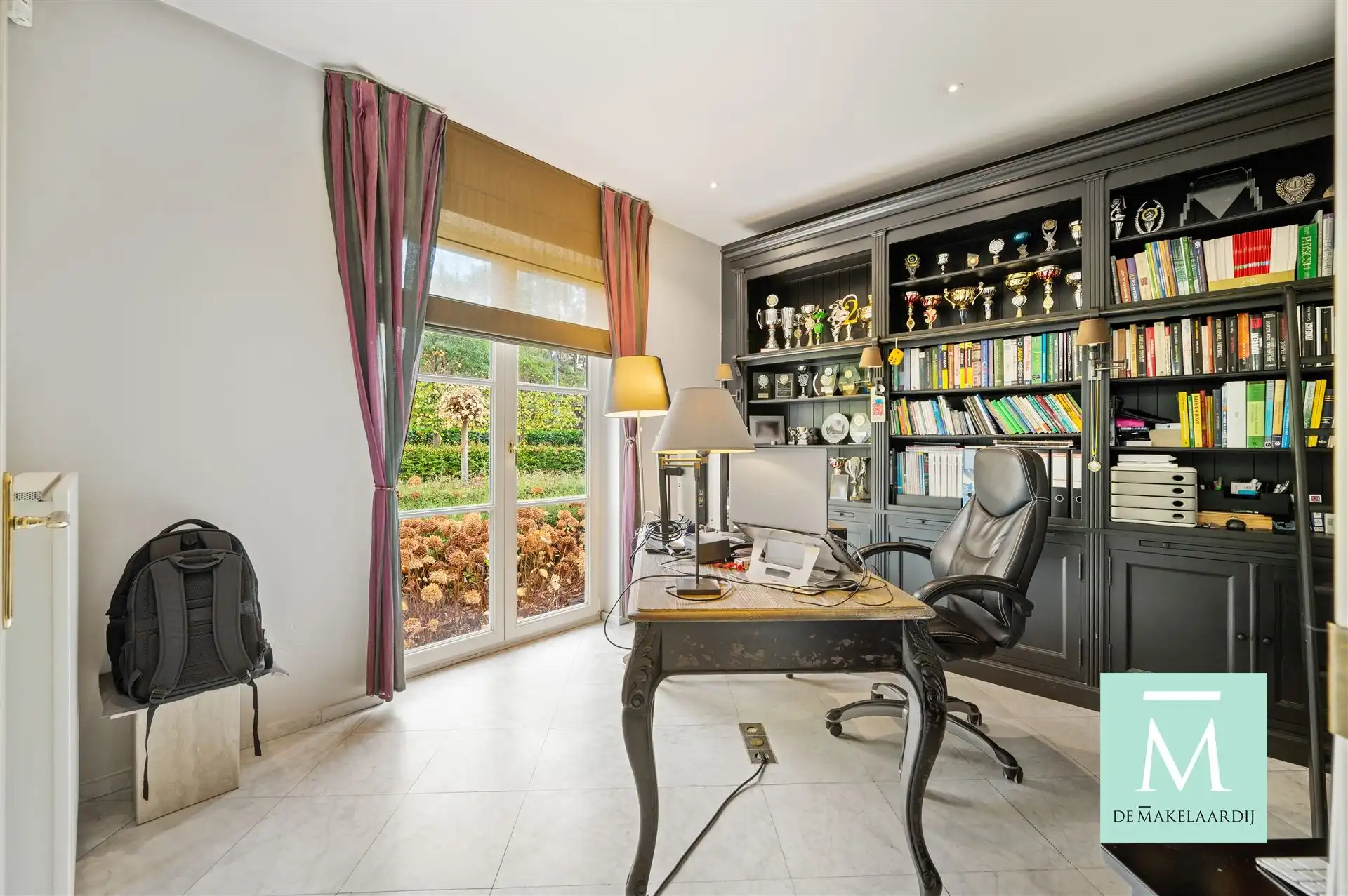 Stijlvolle villa met prachtige tuin, gelegen in het groen foto 16