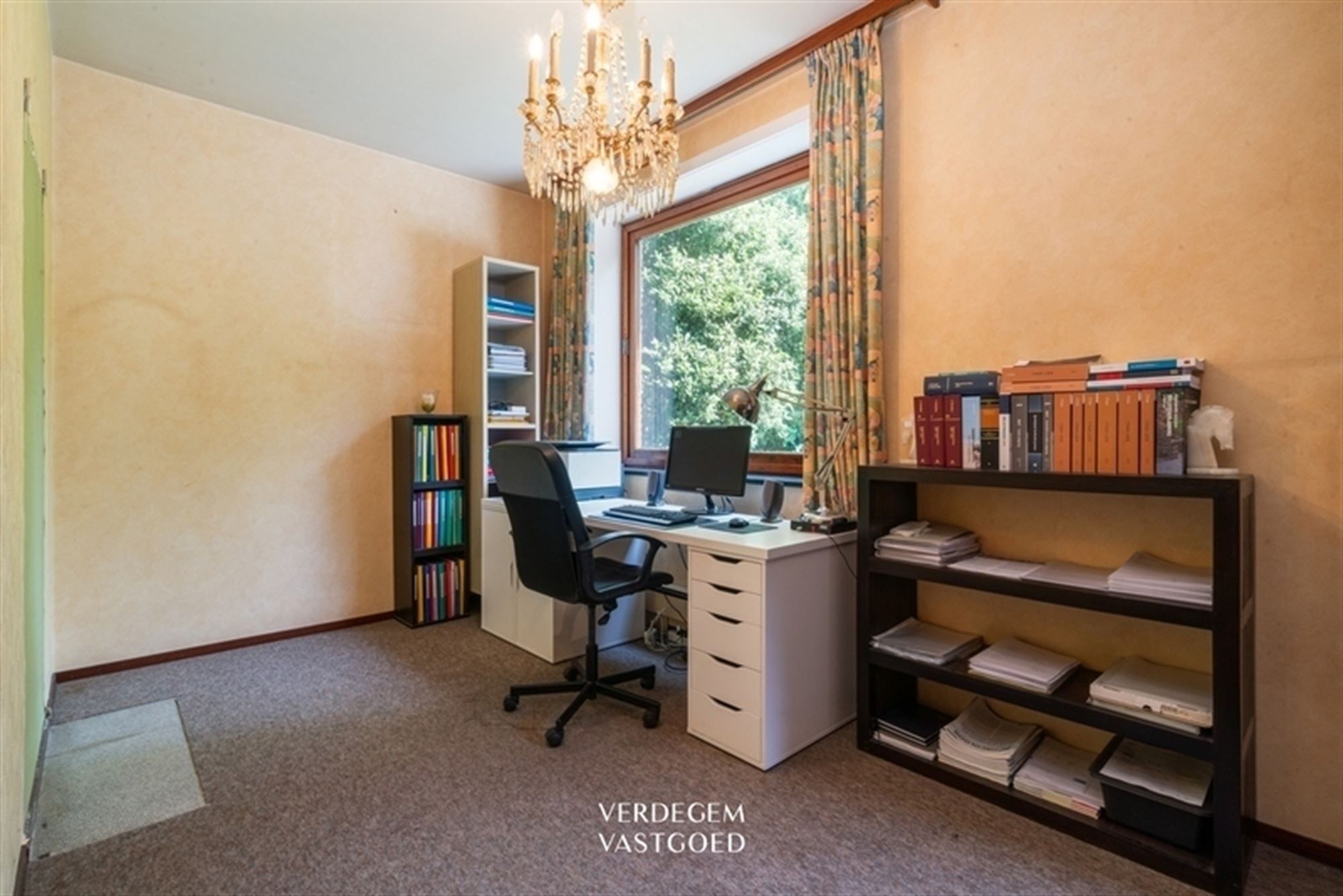 Architectenvilla op toplocatie in het centrum van Evergem foto 6