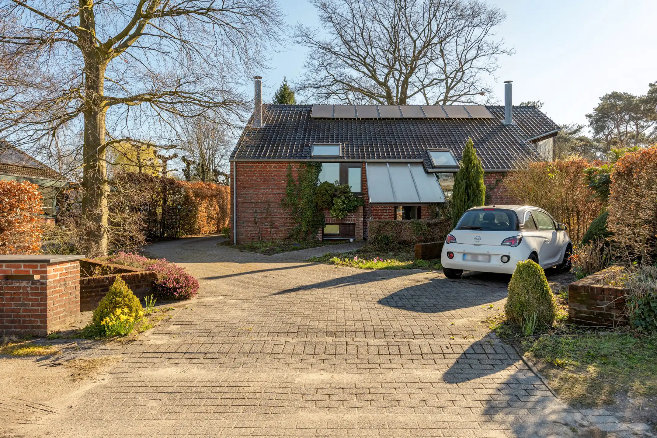 Verrassend ruime woning met 4 slpk's op 2.321m² perceel! foto 28