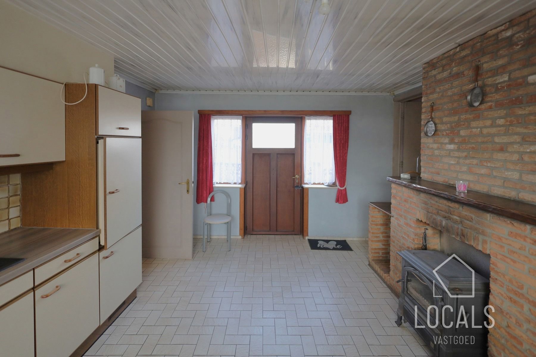 Te renoveren woning in het landelijke Kerksken foto 8