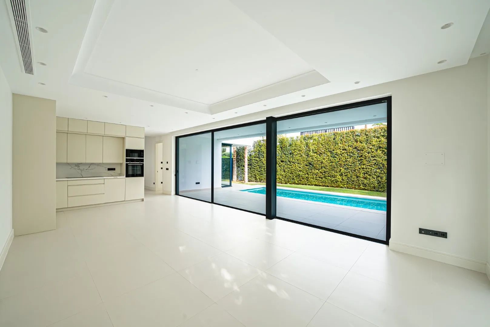 Leven op het hoogste niveau – riante villa aan de prestigieuze Golden Mile foto 4