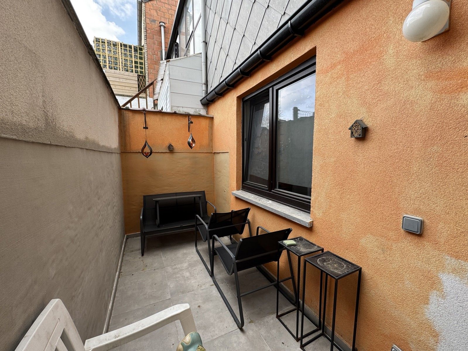 Vernieuwd gelijkvloers-appartement met 2 slaapkamers en koer foto 11