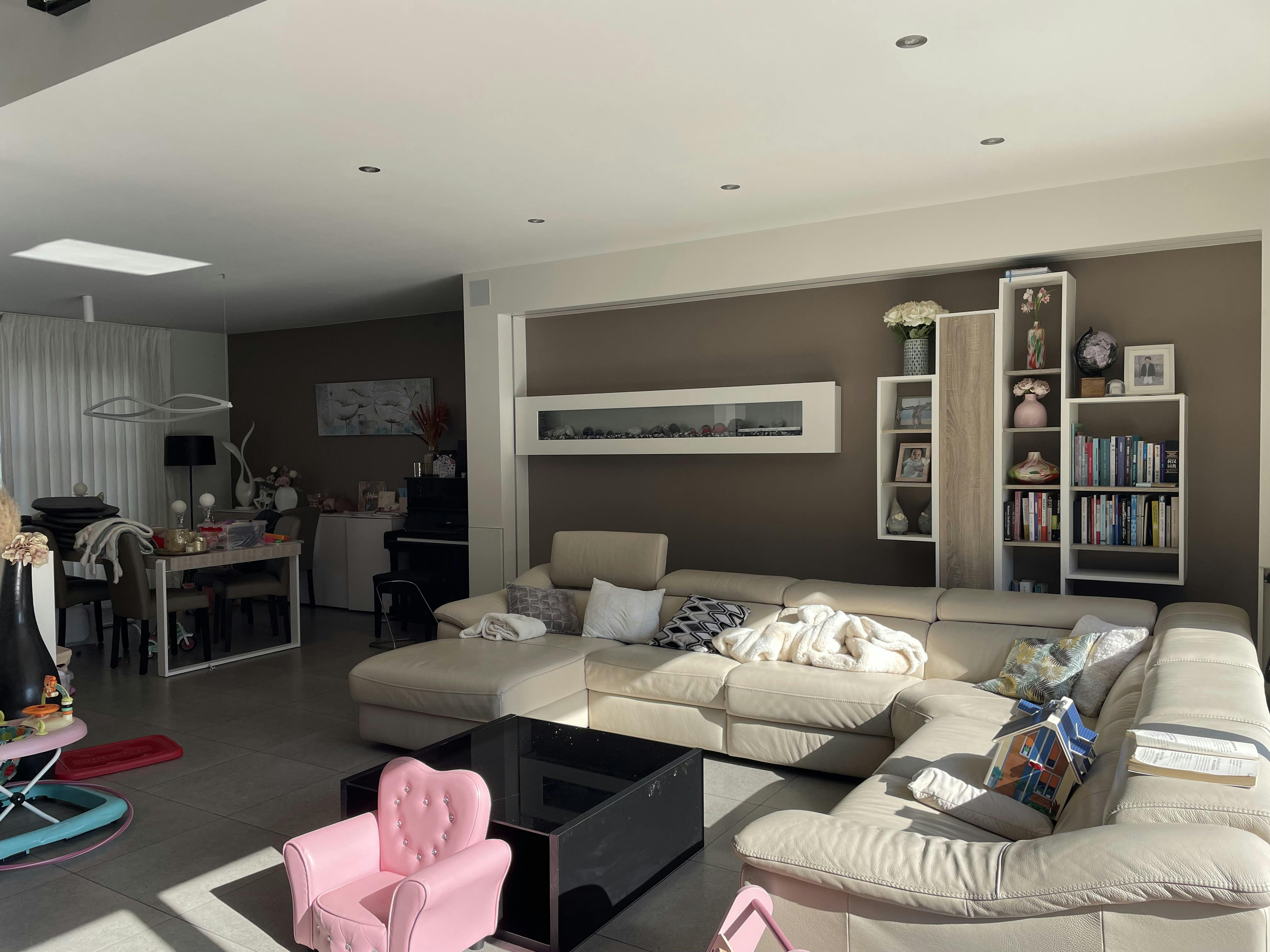 Luxe villa met exclusieve tuin en magazijn in KMO-zone foto 97