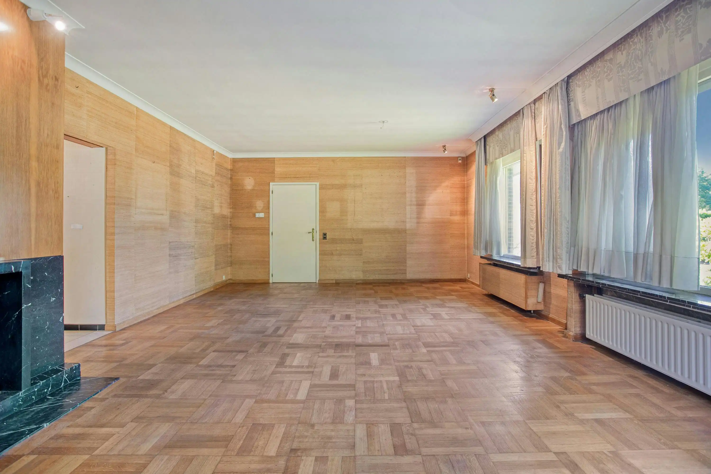 Exclusief renovatieproject: riante villa op toplocatie foto 10