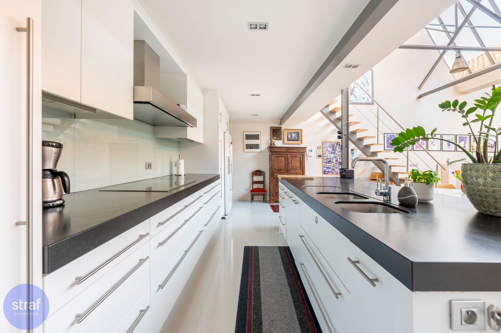 Instapklaar appartement met 2 slaapkamers en groot dakterras – Sint-Niklaas centrum foto 5