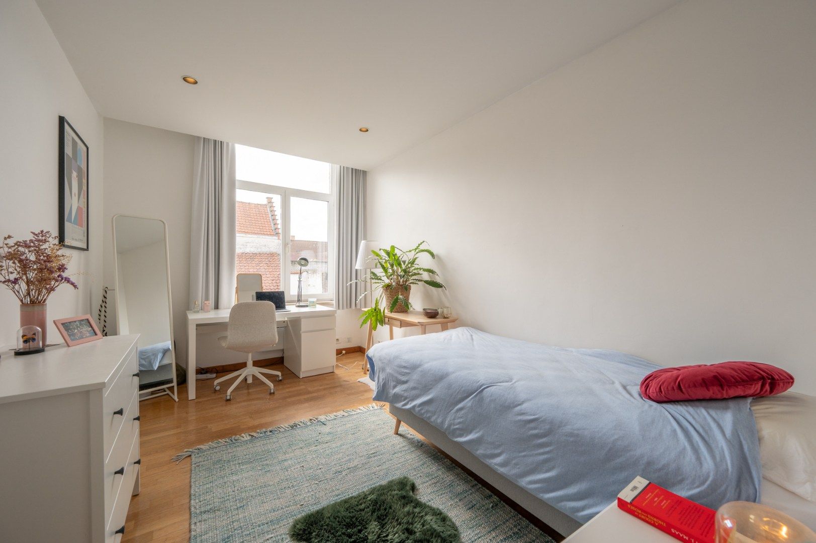 Charmante stadswoning met zonovergoten tuin in hartje Brugge foto 15