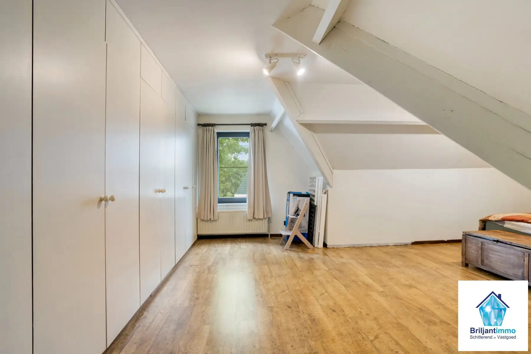 Charmante villa met garage in gezinsvriendelijke buurt foto 12