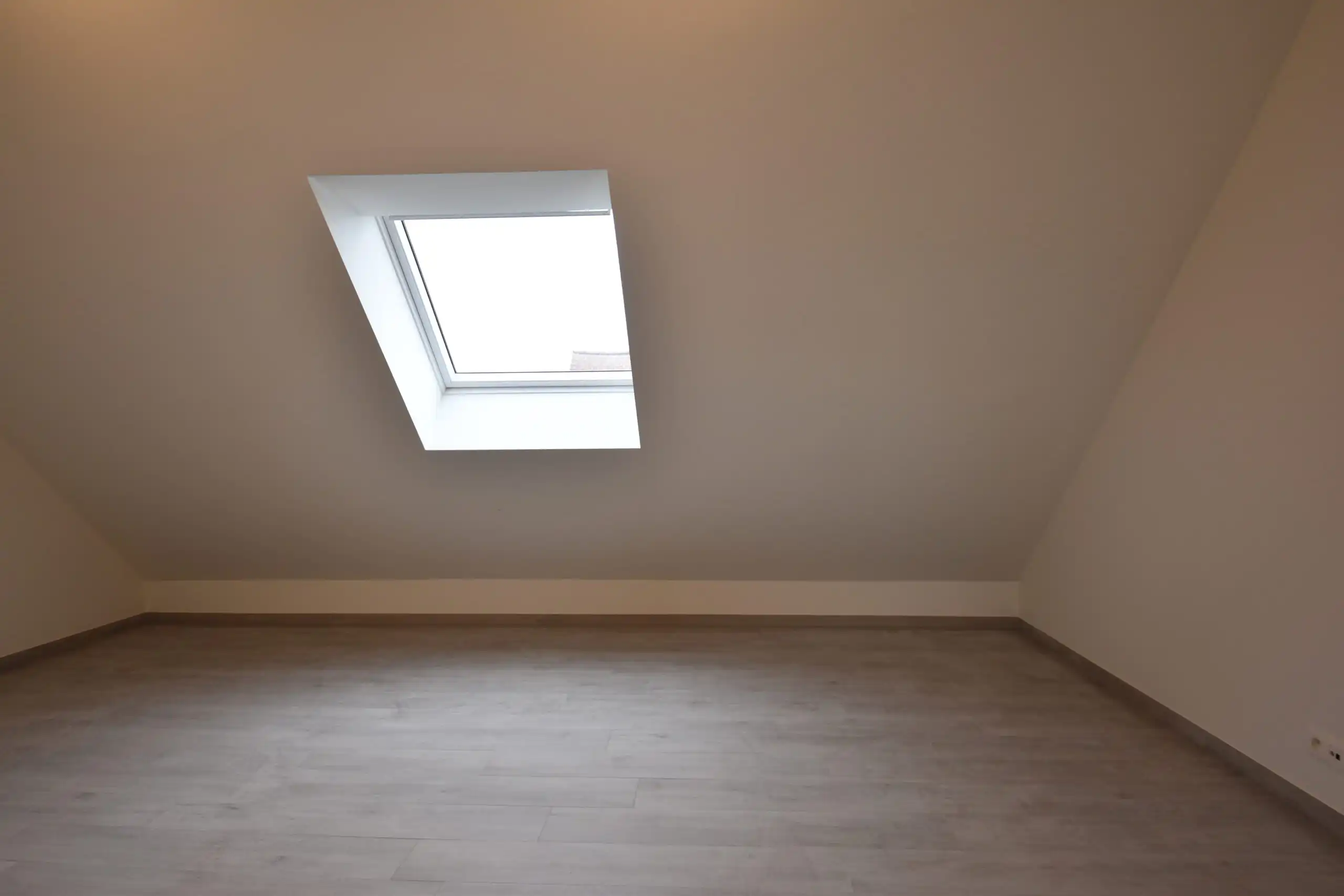 Nieuwbouwwoning te huur – energiezuinig en vlot bereikbaar foto 15