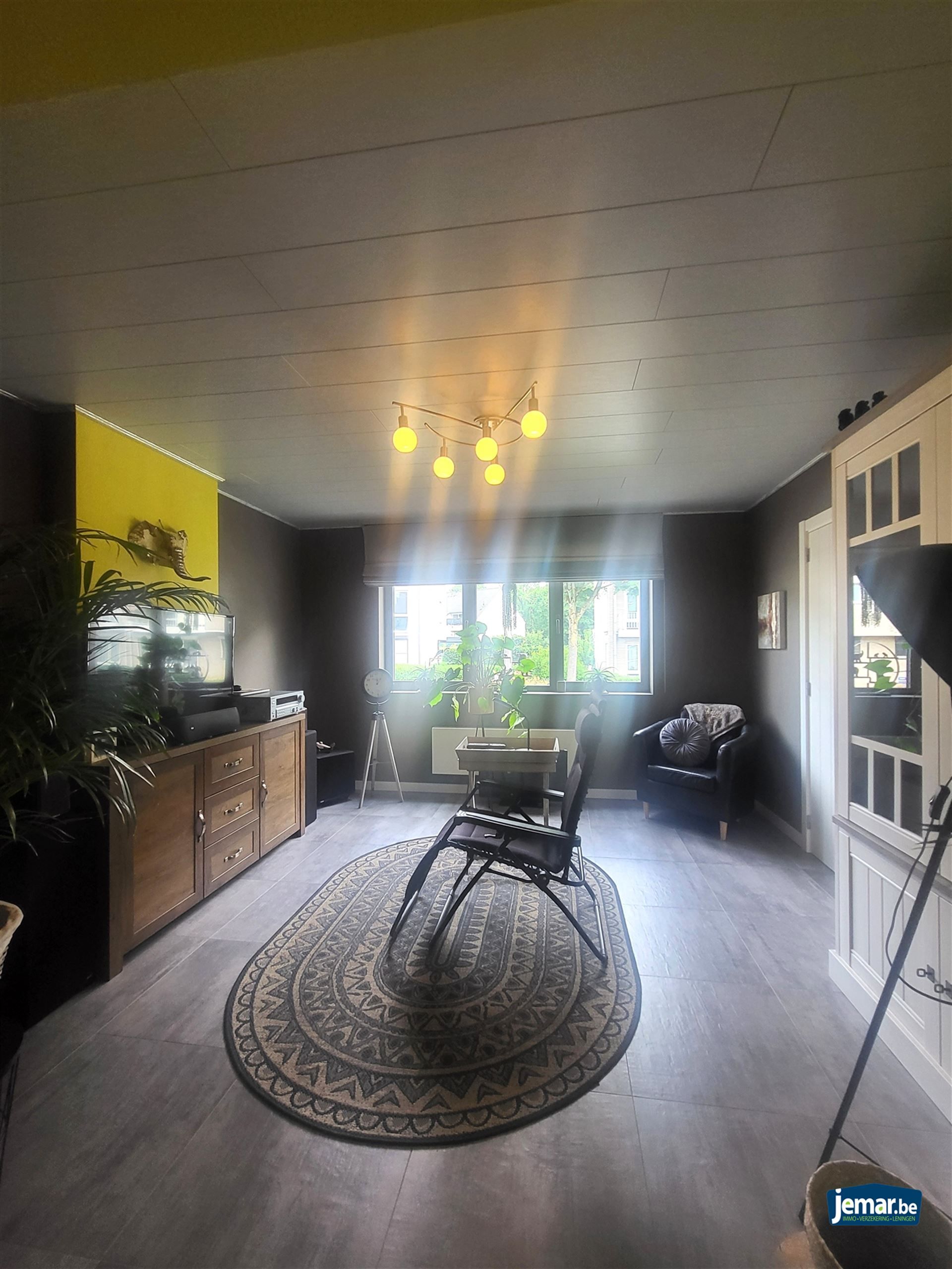 Instapklare halfopen bebouwing op wandelafstand van het centrum foto 6