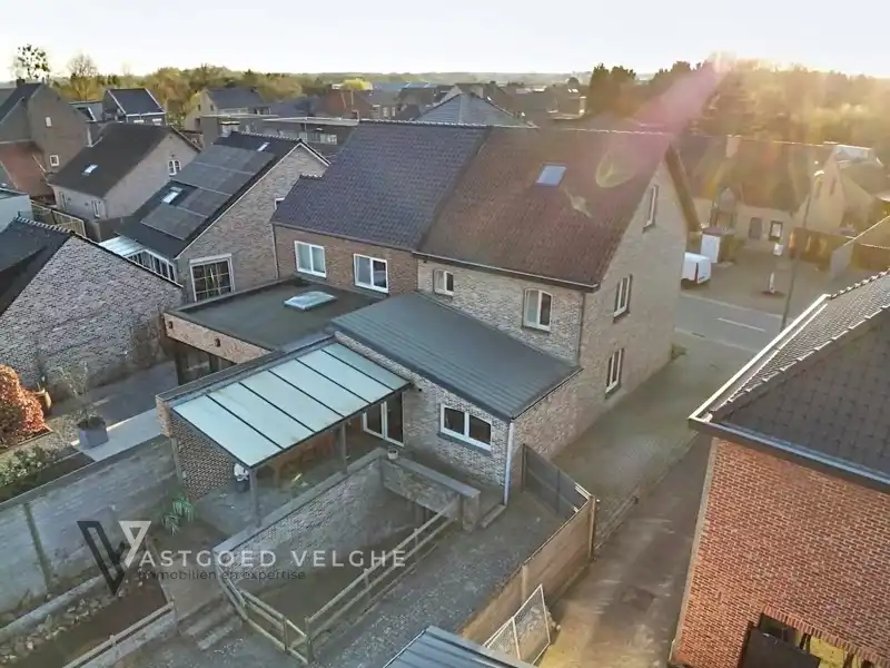 🌿 Goed onderhouden woning met 4 slaapkamers, grote garagebox/werkplaats & energiezuinige voorzieningen in Uikhoven foto 55