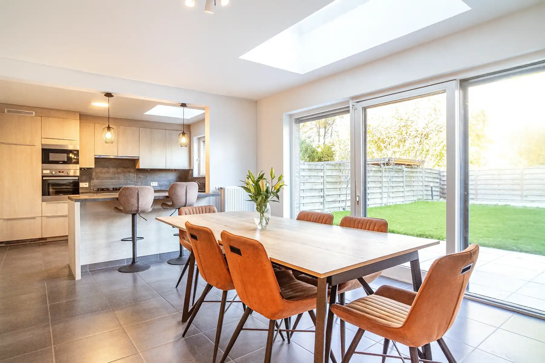 Instapklare, brede woning met uniek groen uitzicht foto 10