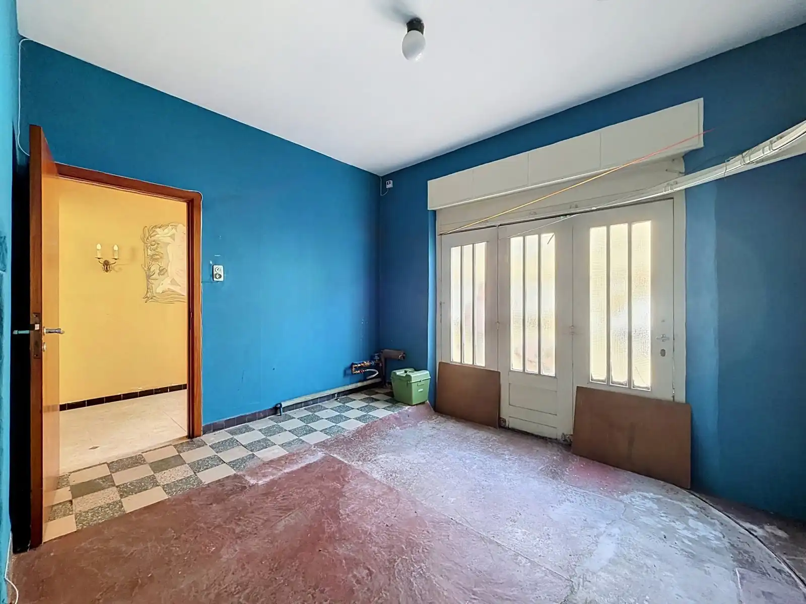 Woning met 4 SLPK, Tuin, Garage én mooi renovatiepotentieel! foto 19