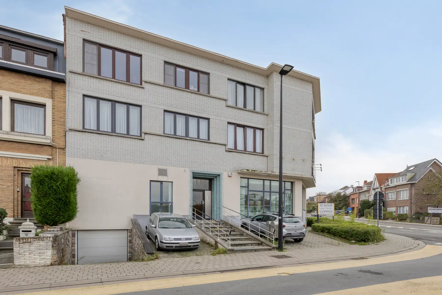 Topgelegen kantoorruimte voor medische praktijk foto 20