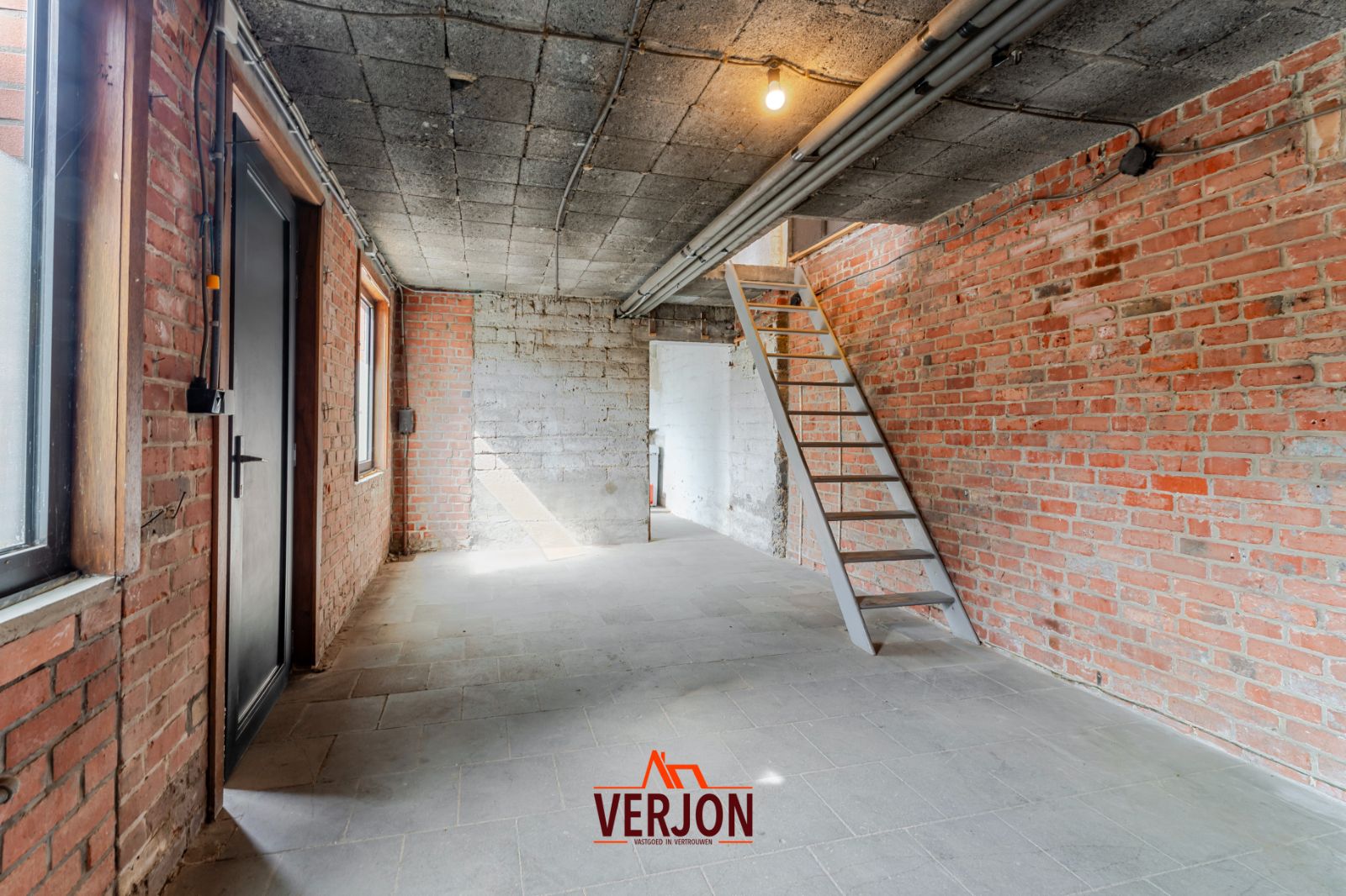 Alleenstaande woning met 440 m² opslagruimte in Kachtem! foto 18