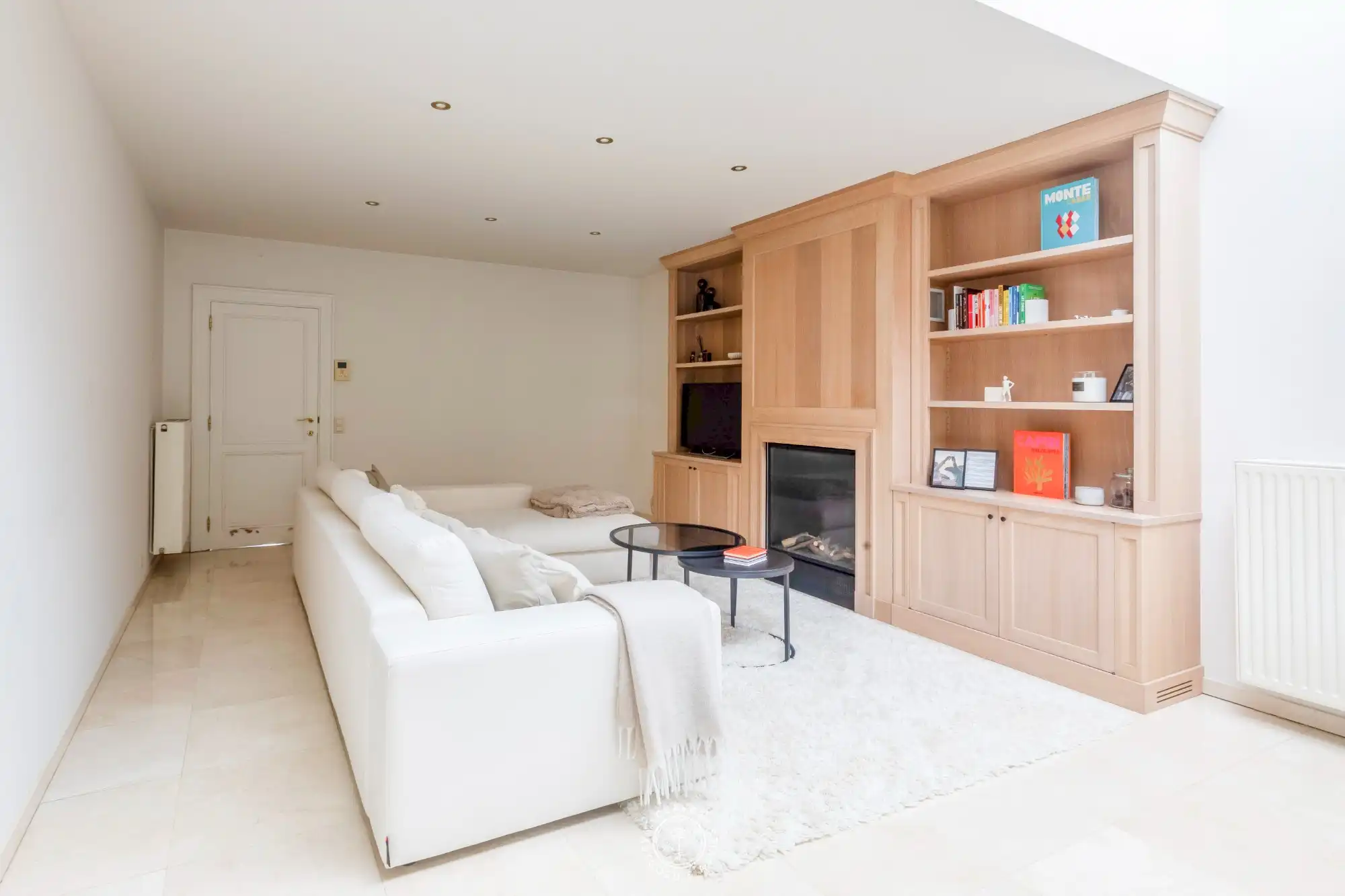 Kwalitatief appartement met inpandige garage én ruim terras foto 3