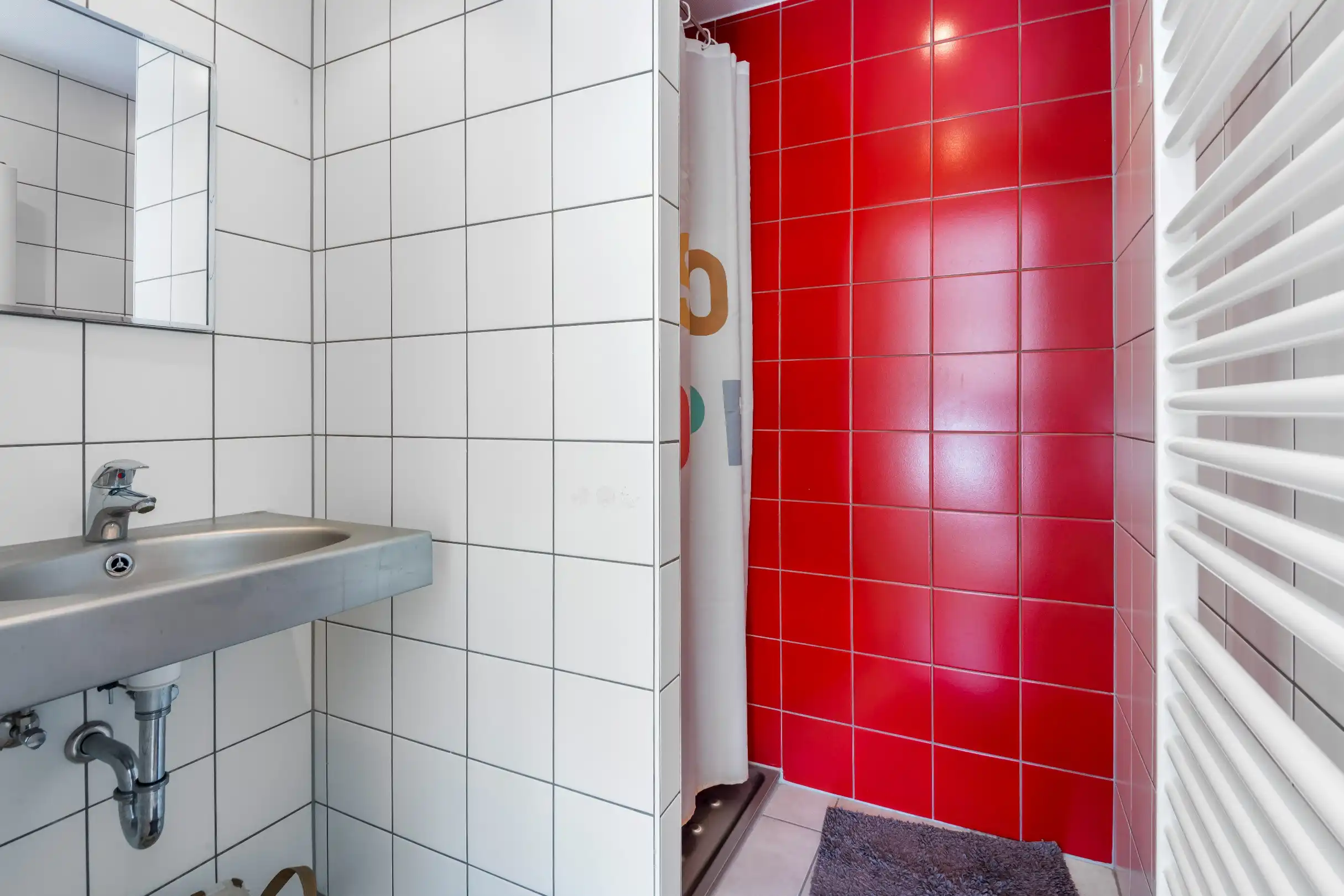 Mooi, instapklaar appartement gelegen vlakbij de Dumortierlaan en de Zeedijk. Inpandige garage te koop ! foto 17