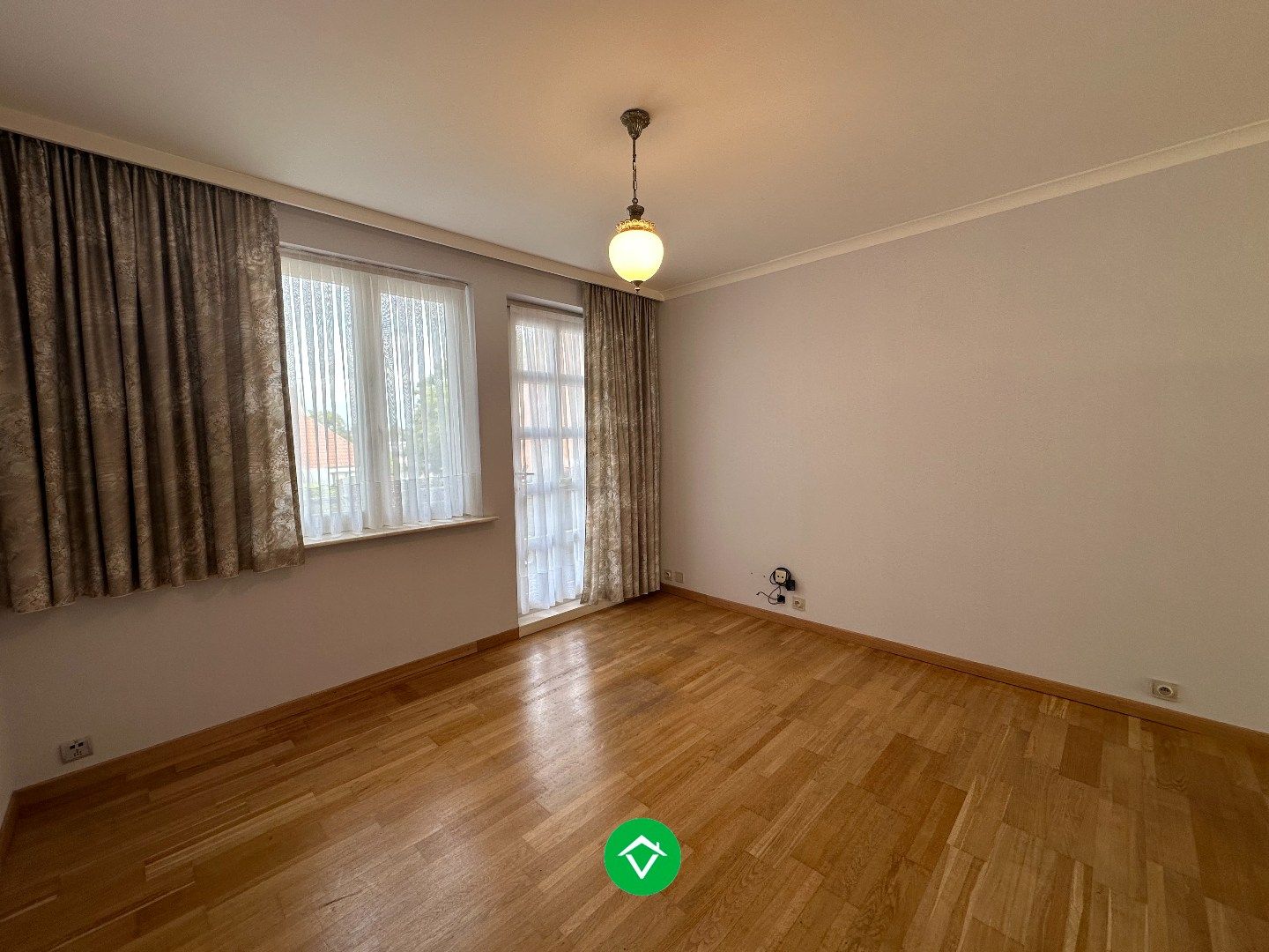 Gezellig 1-slaapkamer appartement met 2 terrassen in hartje Koekelare foto 5