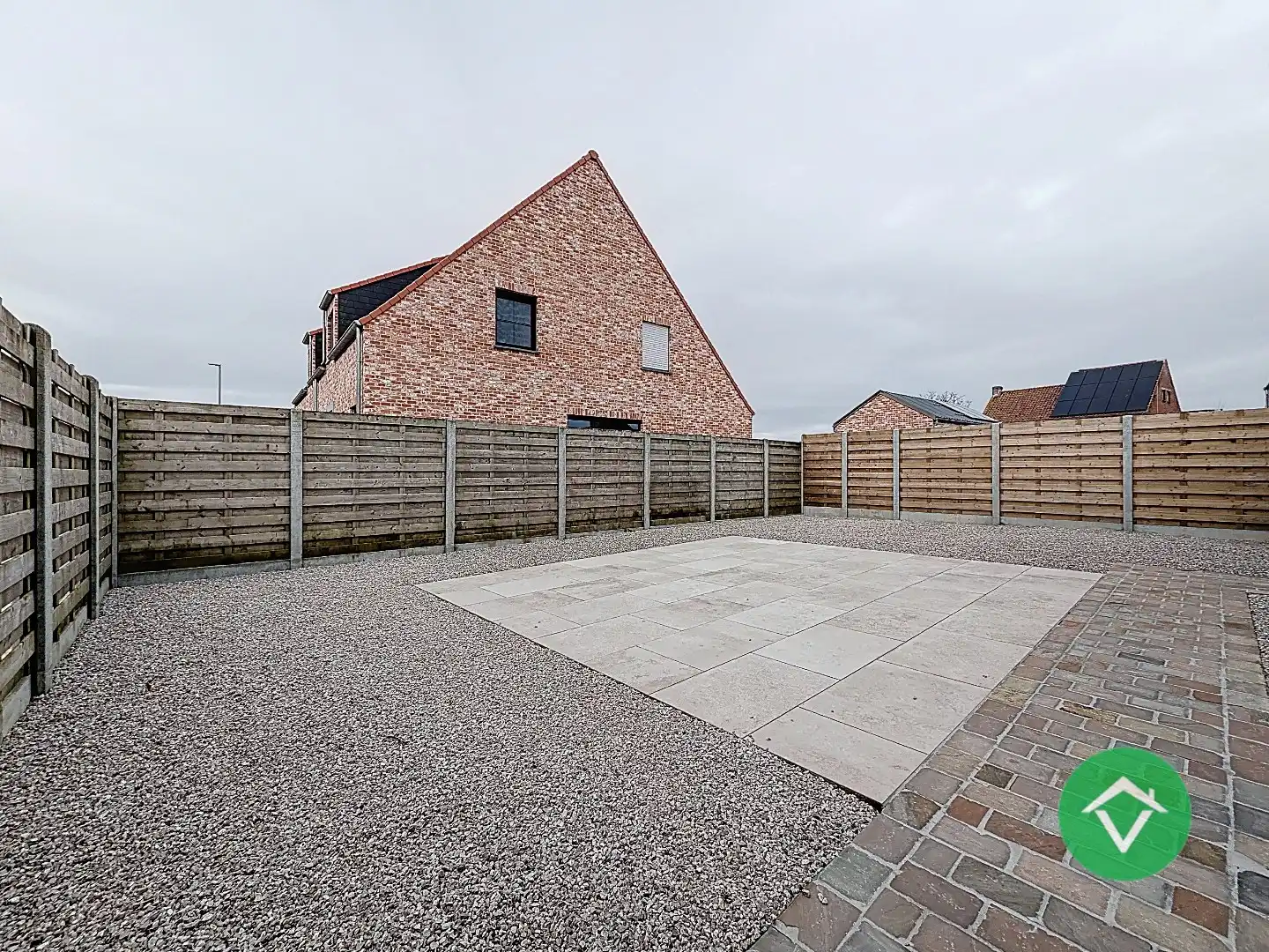 Instapklare woning met 3 slaapkamers en garage te Koekelare  foto 37