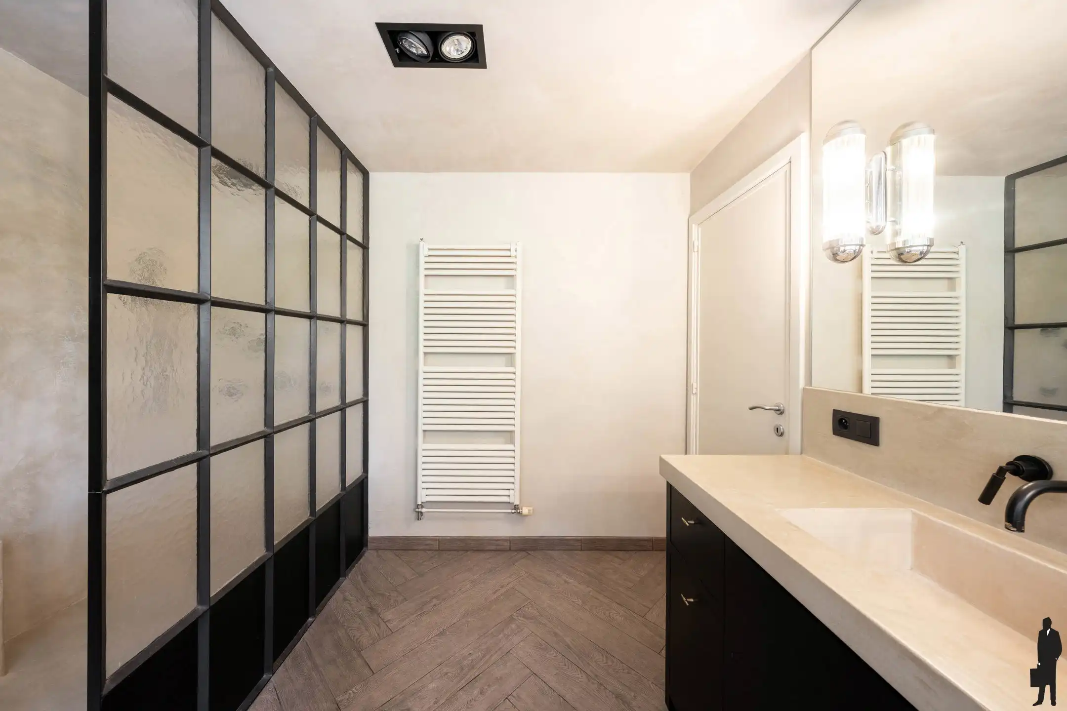 Karaktervolle woning op uitstekende locatie foto 40