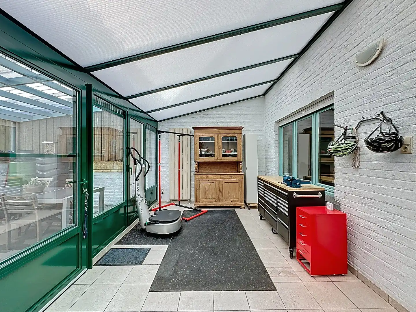 Instapklare gezinswoning met zonnige tuin in Tienen foto 11