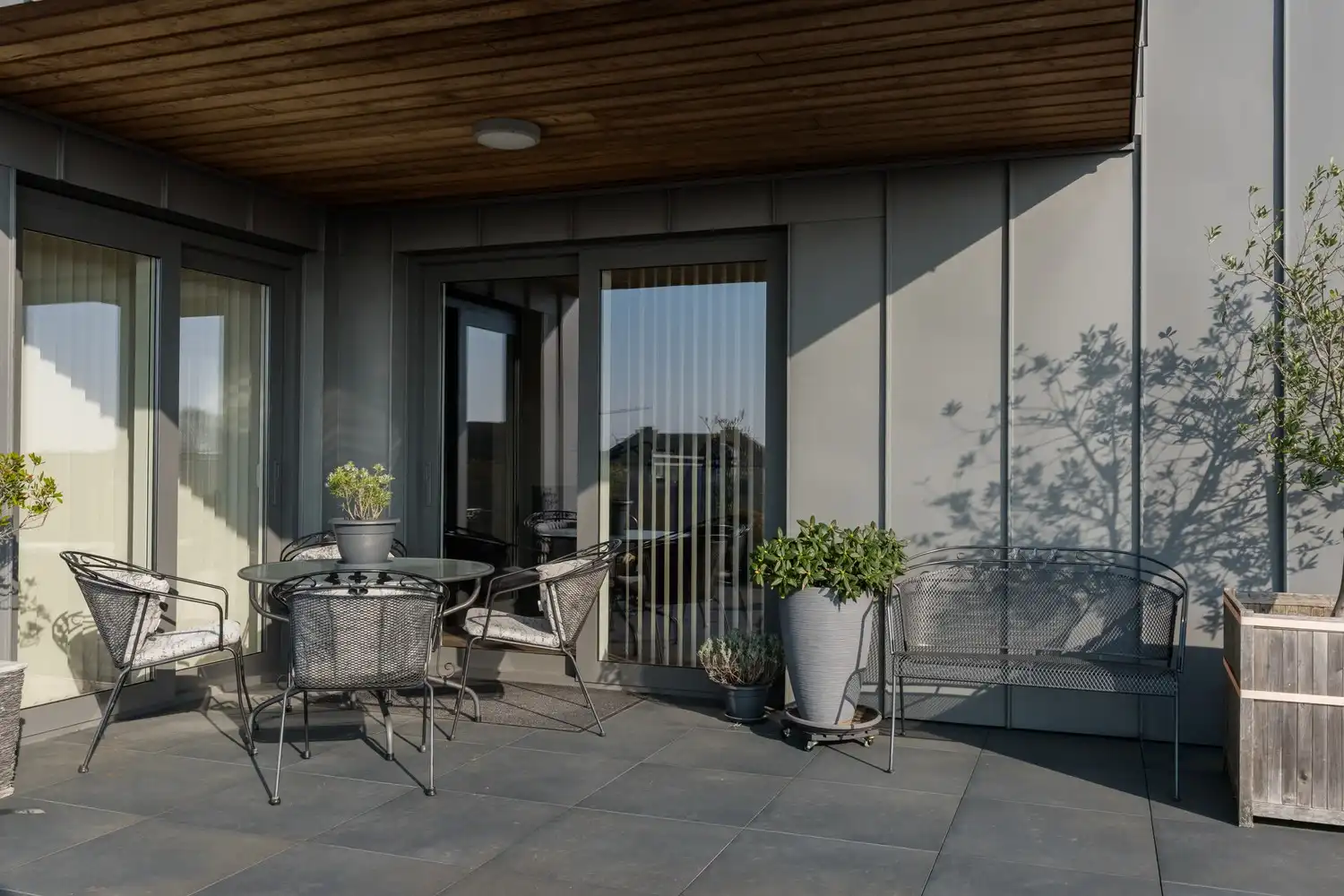 Prachtig penthouse met zeer groot terras en daktuin op het zuiden met 2 slaapkamers en 2 badkamers. foto 38