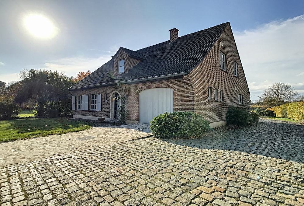 ()=>{if(producerUpdateValueVersion(node),producerAccessed(node),node.value===ERRORED)throw node.error;return node.value} Merenstraat 39 - 3080 Duisburg