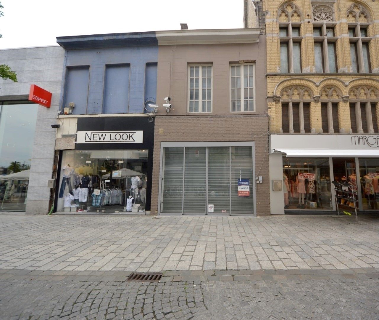 COMMERCIEEL PAND ROESELARE foto 2