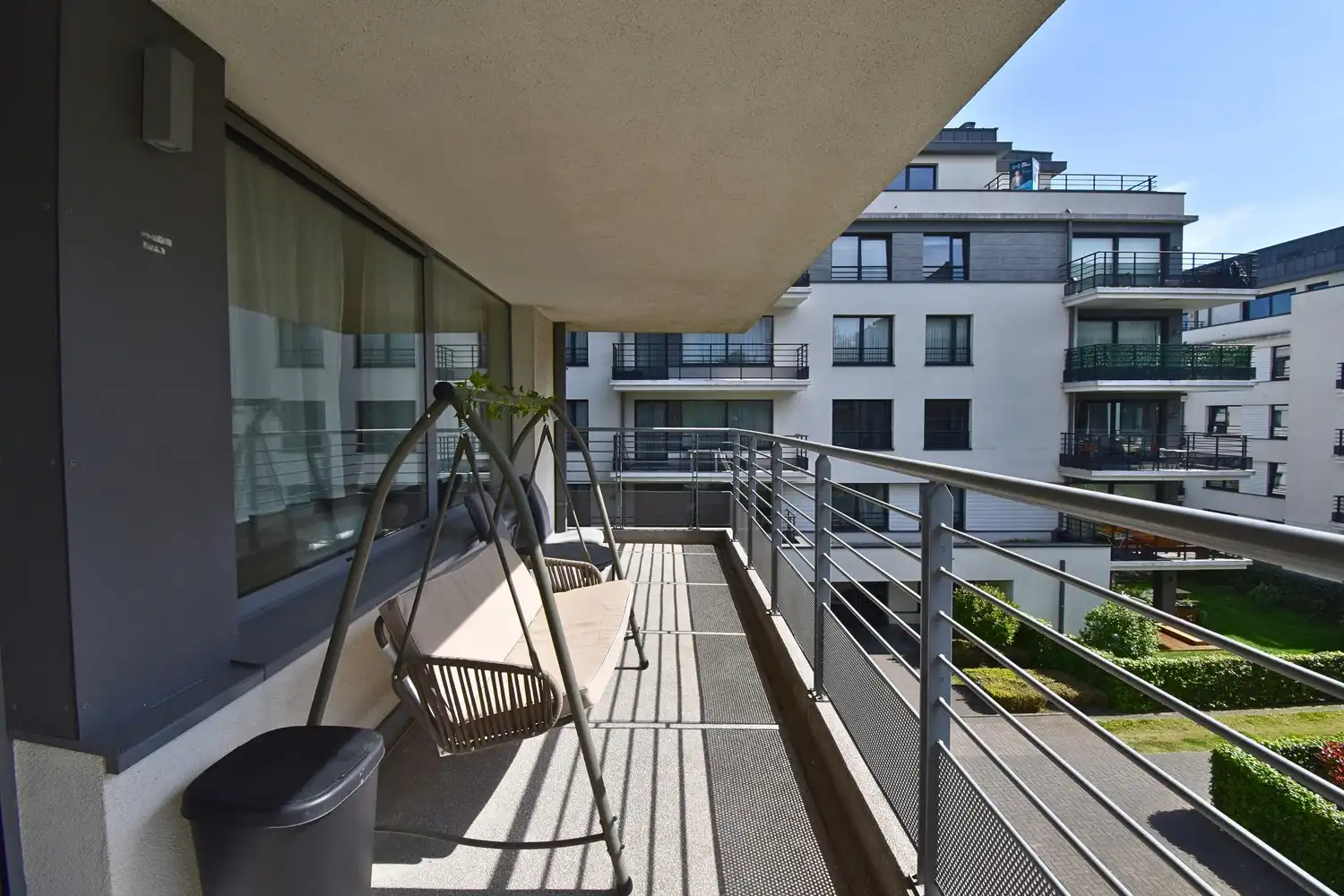 Ultra modern appartement met 1 slaapkamer en zeer ruim terras foto 3