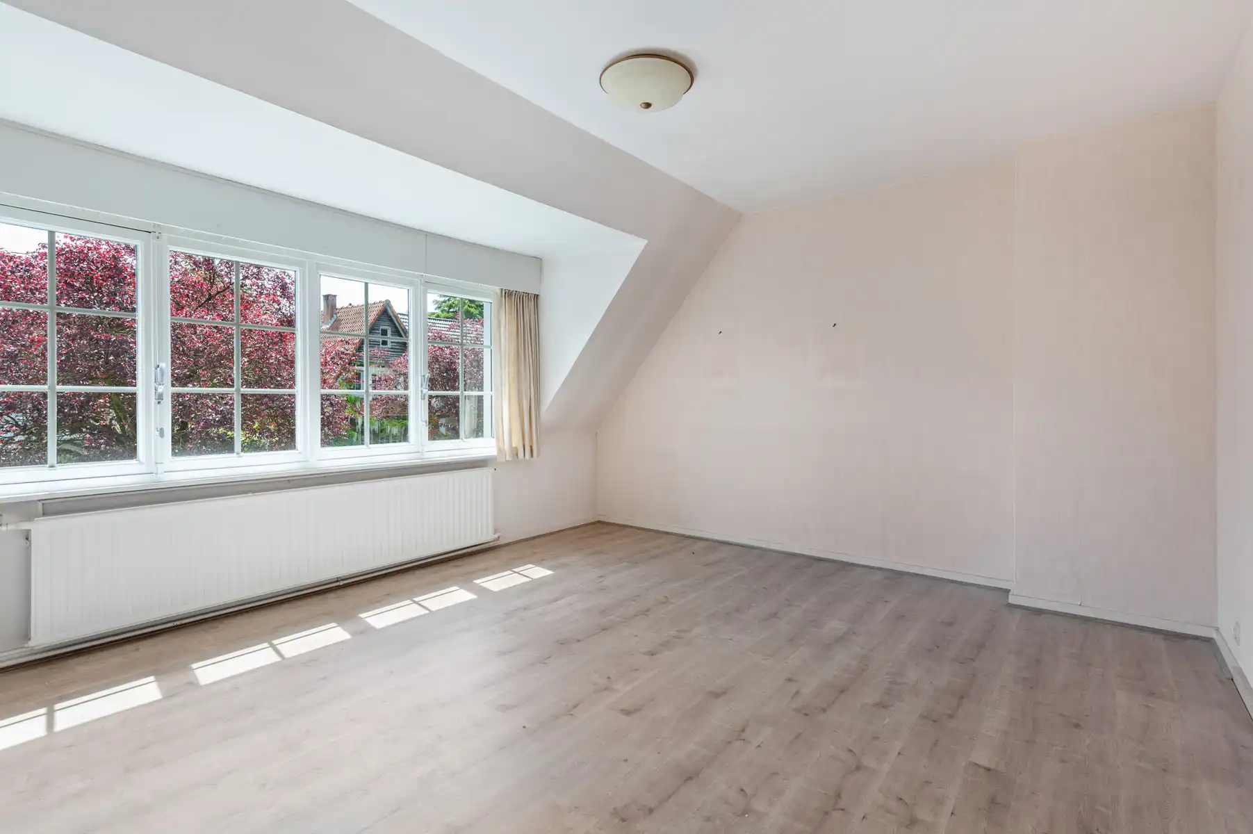 Te renoveren charmante woning op top locatie in Kapellen foto 15