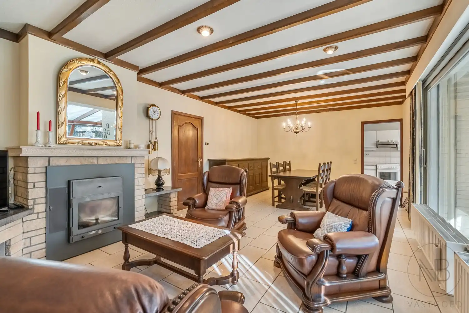 Gelijkvloerse woning in een rustige straat! foto 9